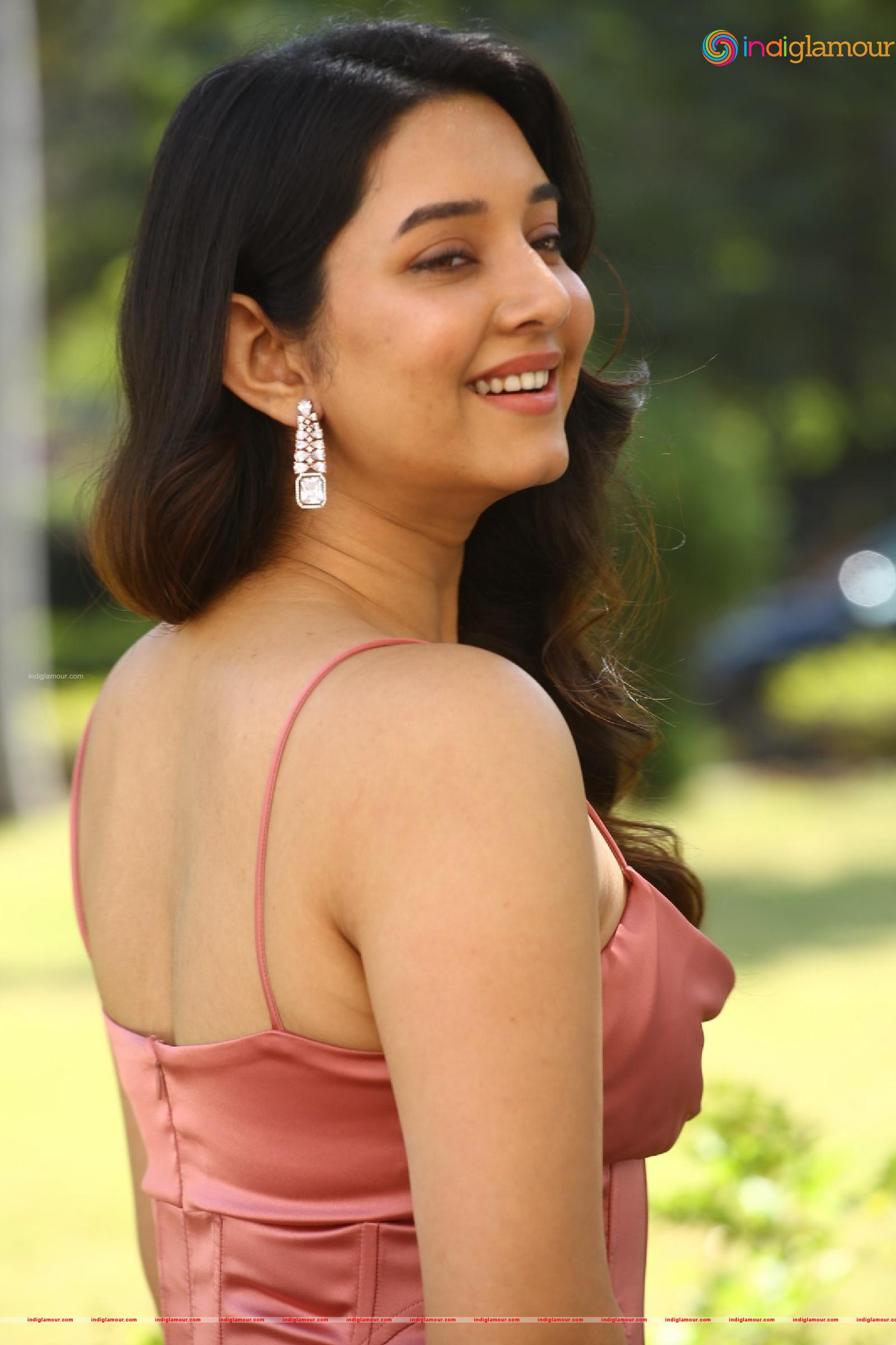 Vaishnavi Patwardhan Actress hd photo