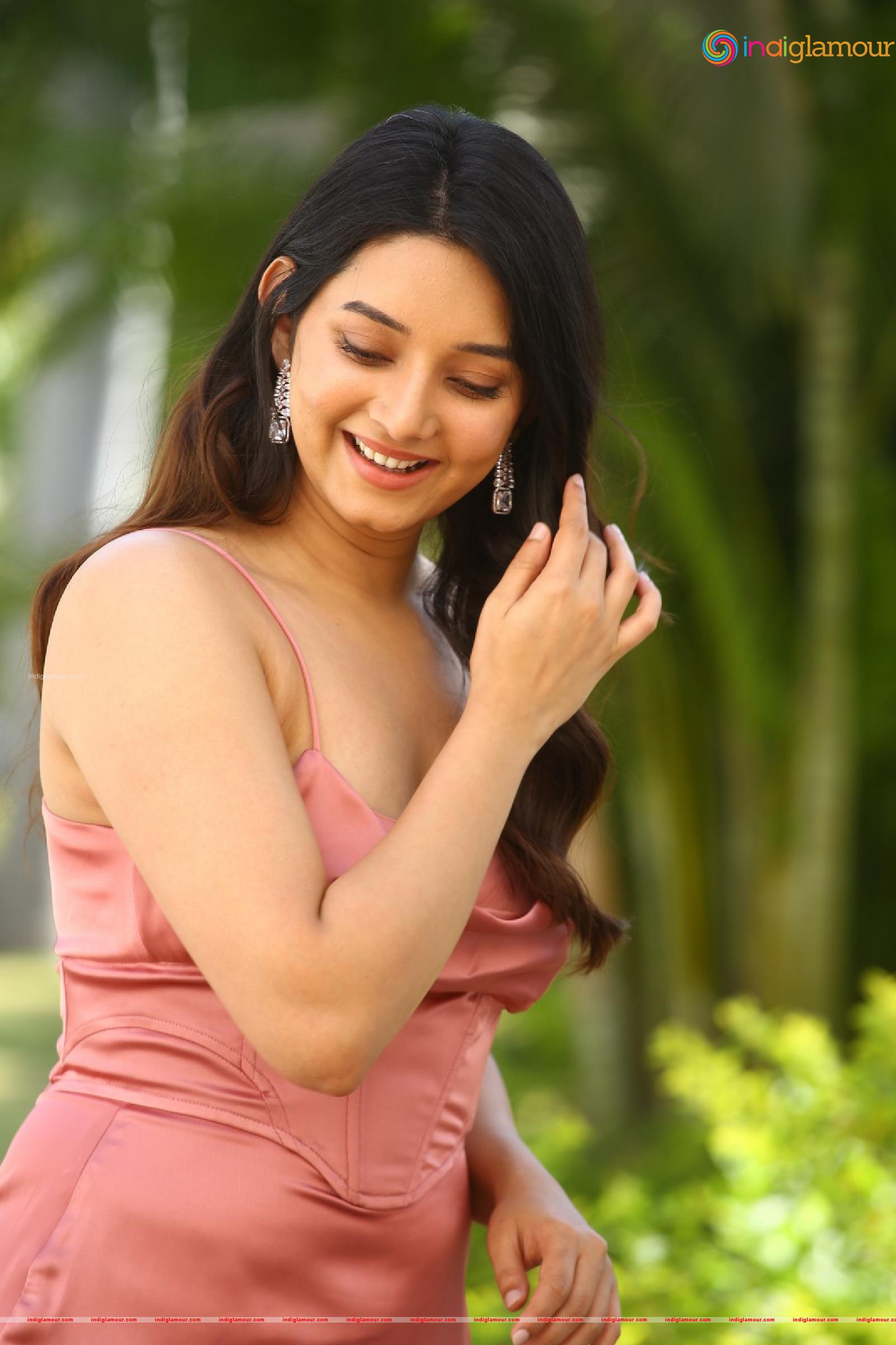 Vaishnavi Patwardhan Actress hd photo