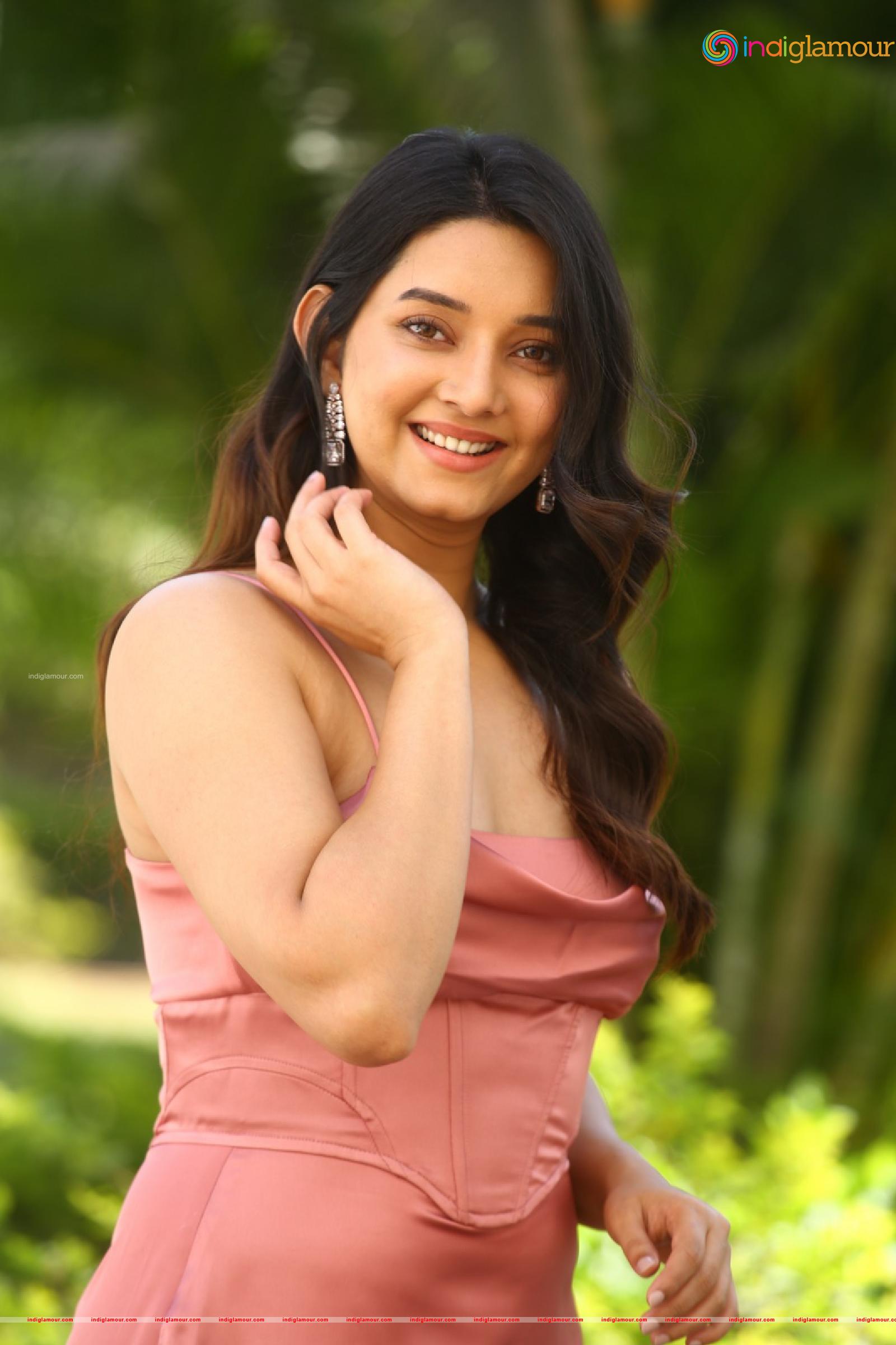 Vaishnavi Patwardhan Actress hd photo