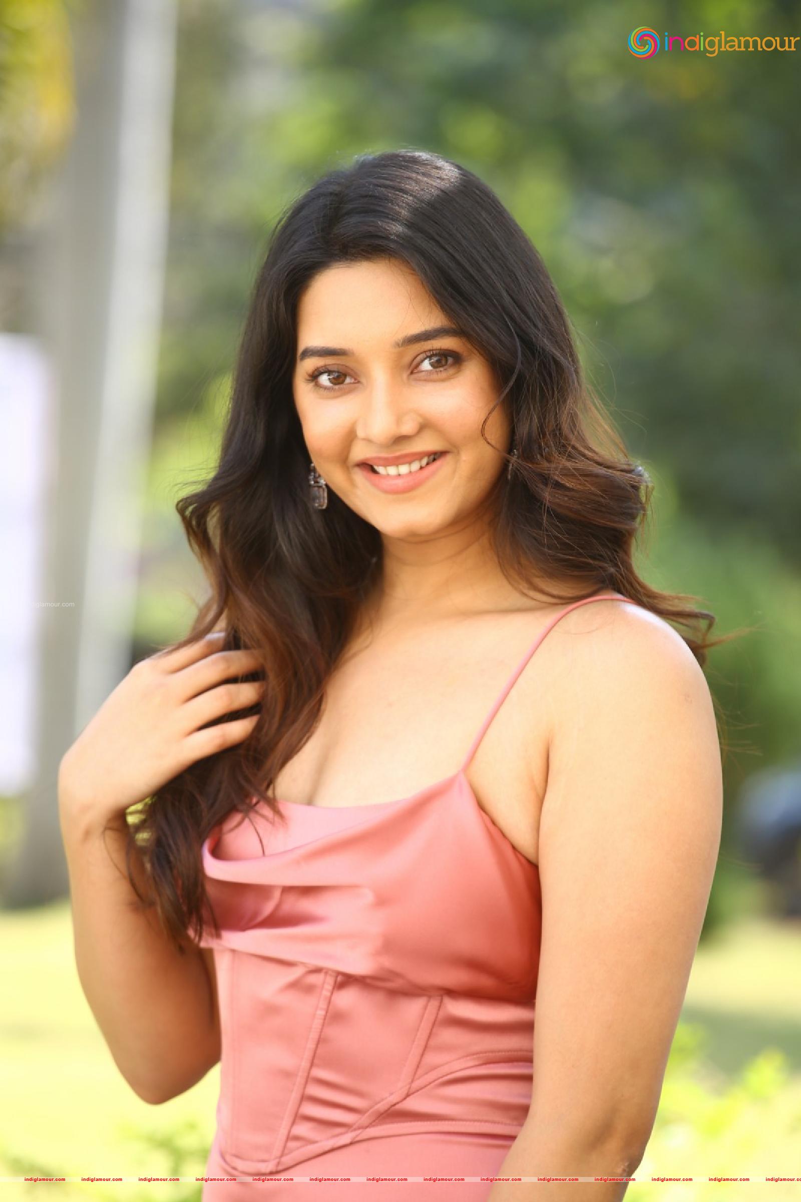 Vaishnavi Patwardhan Actress hd photo