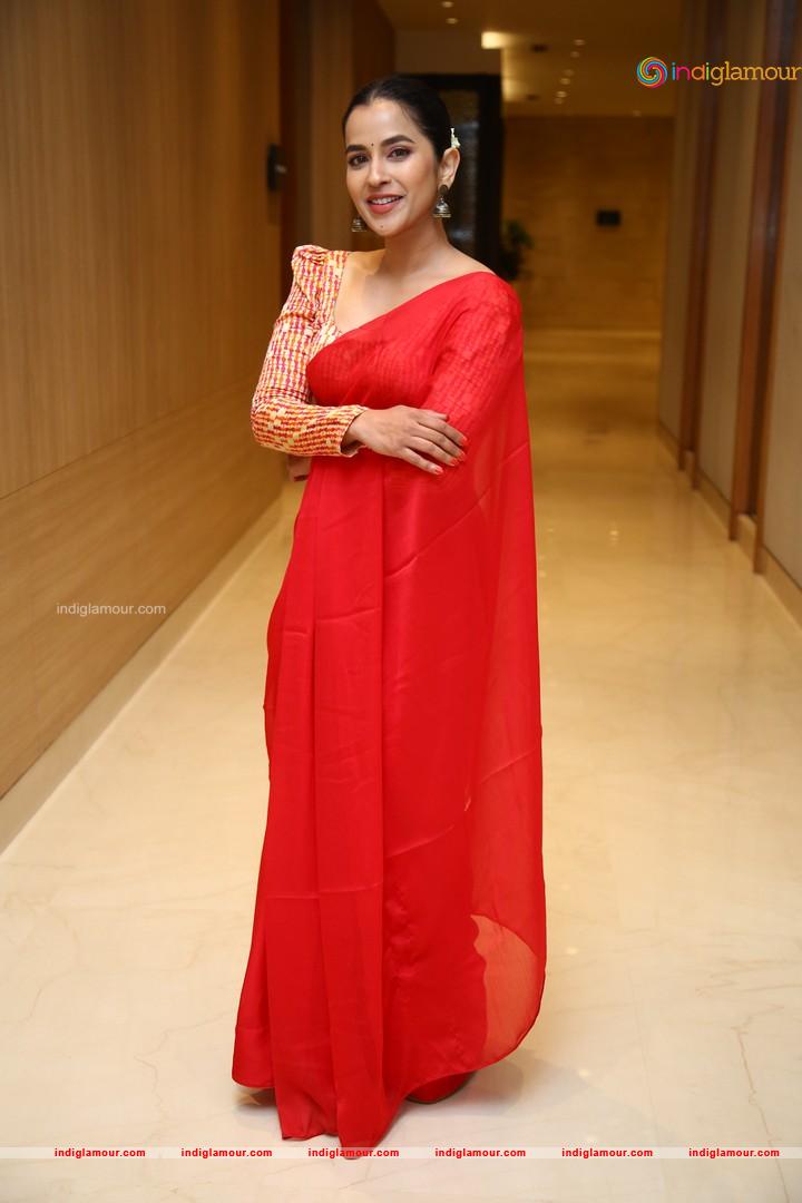 Komalee Prasad Actress hd photo