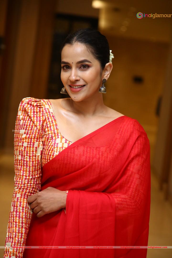 Komalee Prasad Actress hd photo