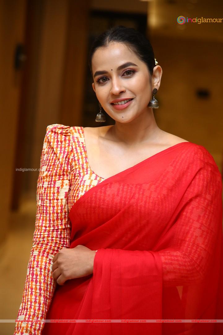Komalee Prasad Actress hd photo