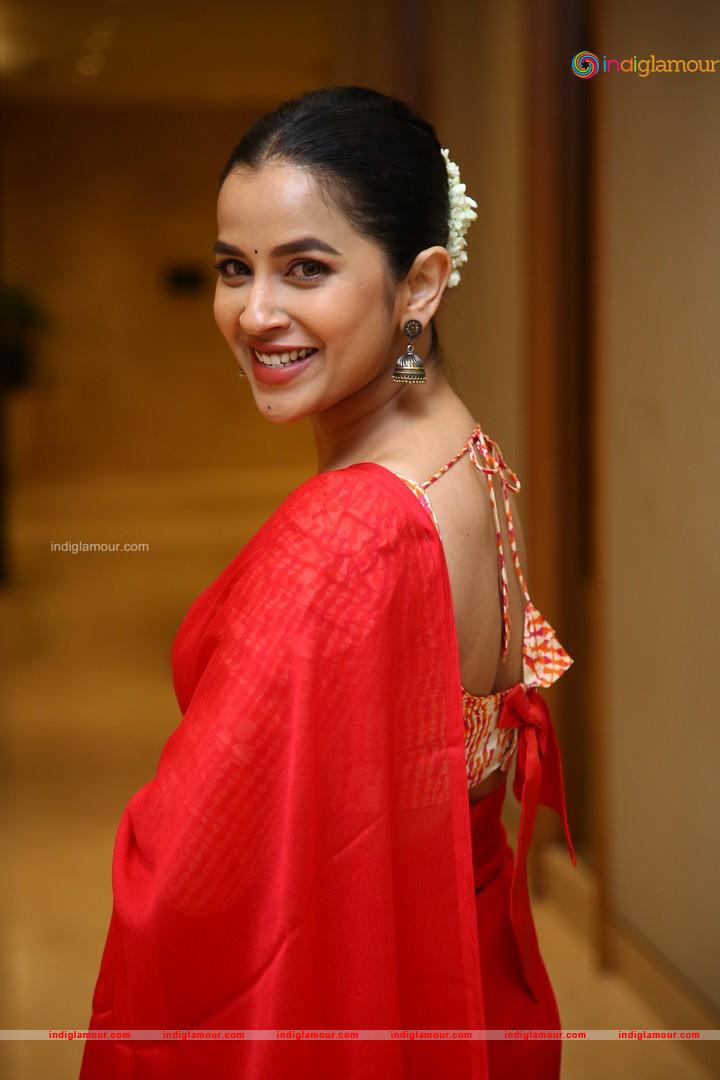 Komalee Prasad Actress hd photo