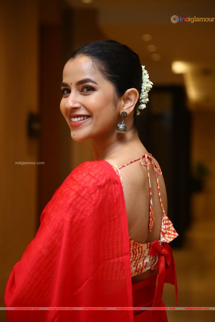 Komalee Prasad Actress hd photo