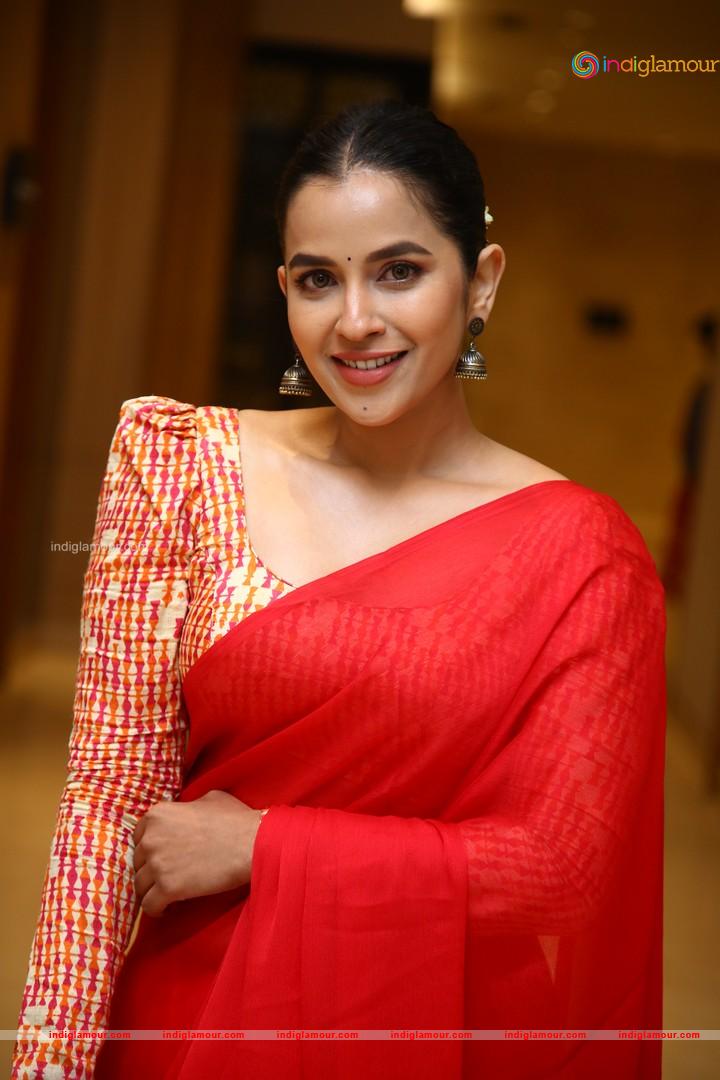 Komalee Prasad Actress hd photo