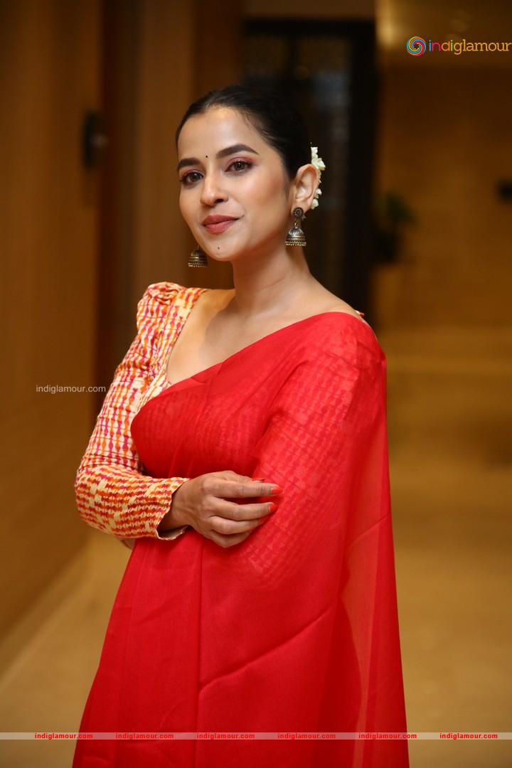 Komalee Prasad Actress hd photo