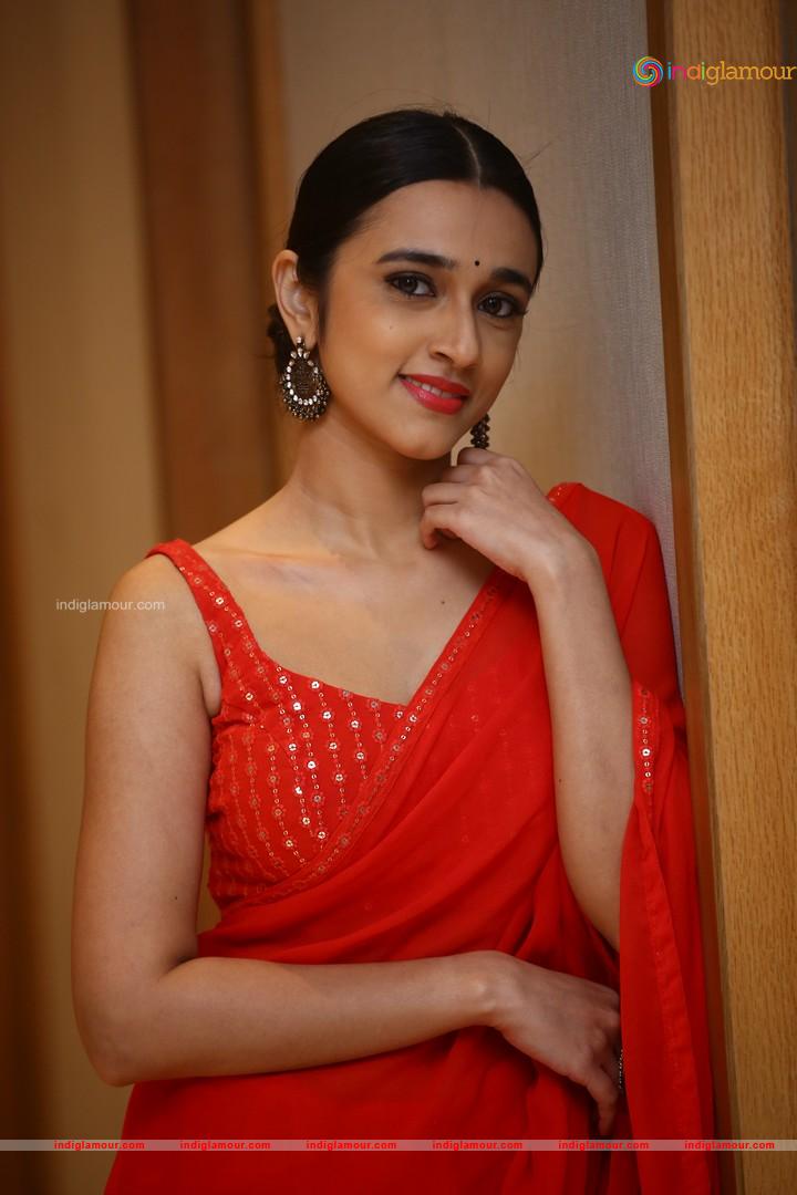 Nuveksha Actress hd photo