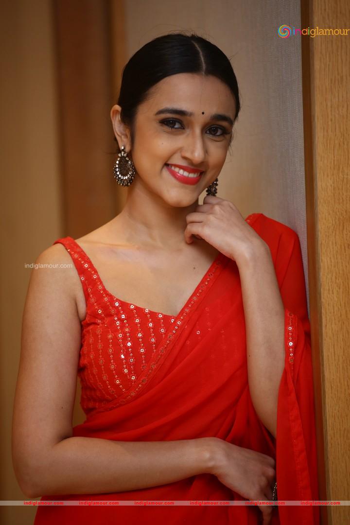 Nuveksha Actress hd photo