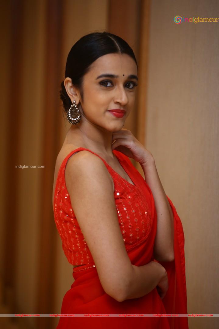 Nuveksha Actress hd photo
