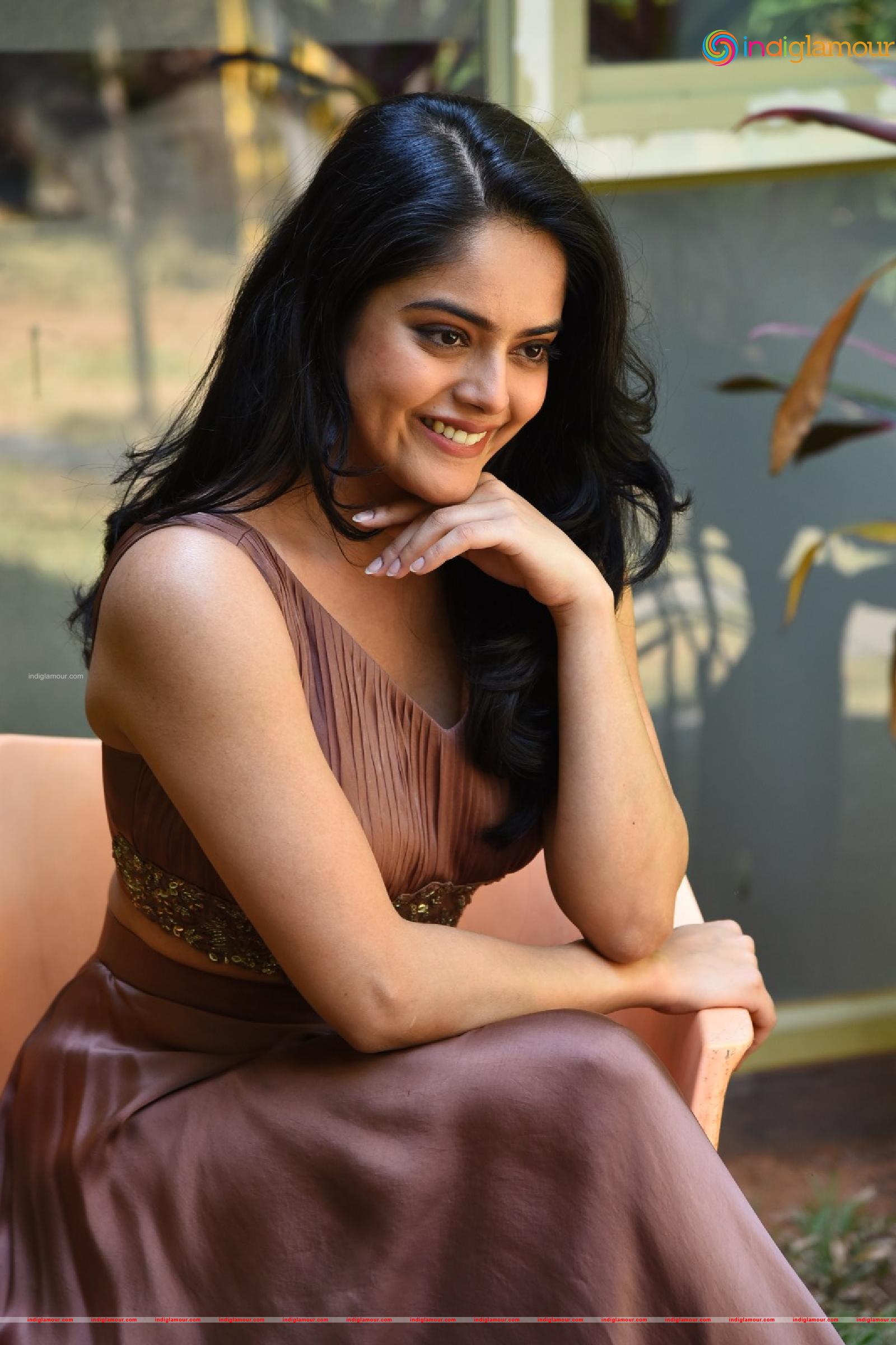 Riddhi Kumar Actress hd photo