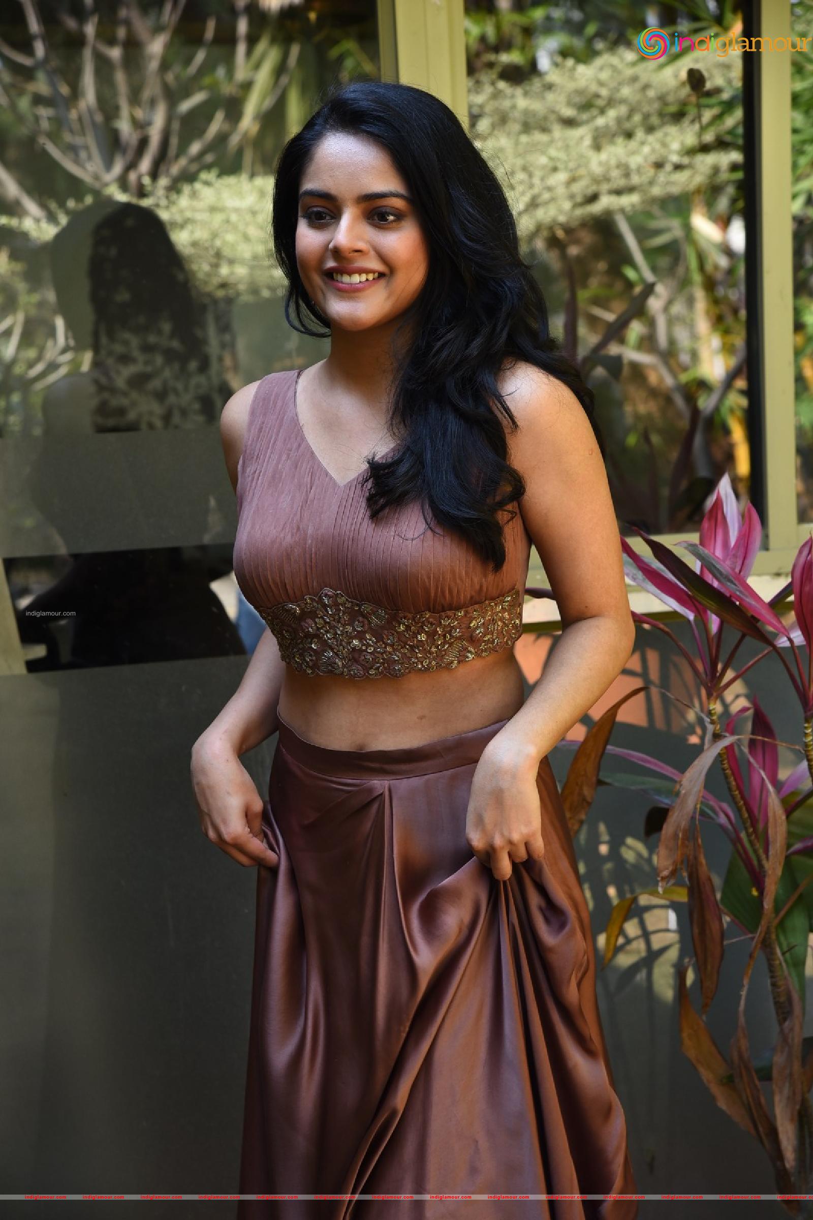 Riddhi Kumar Actress hd photo