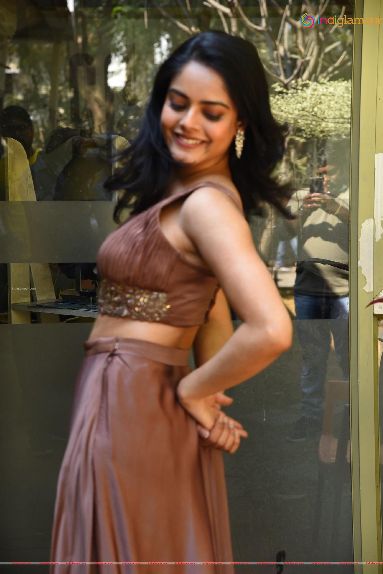 Riddhi Kumar Actress hd photo