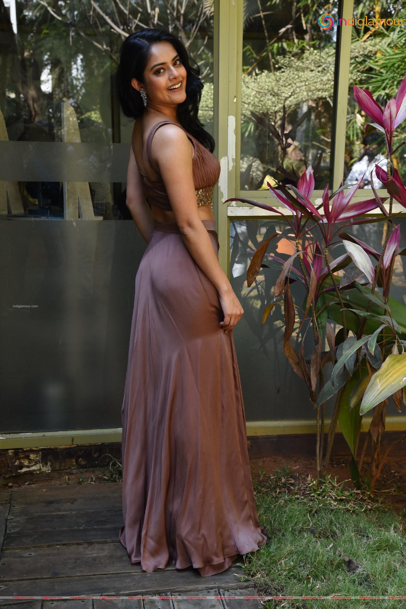 Riddhi Kumar Actress hd photo