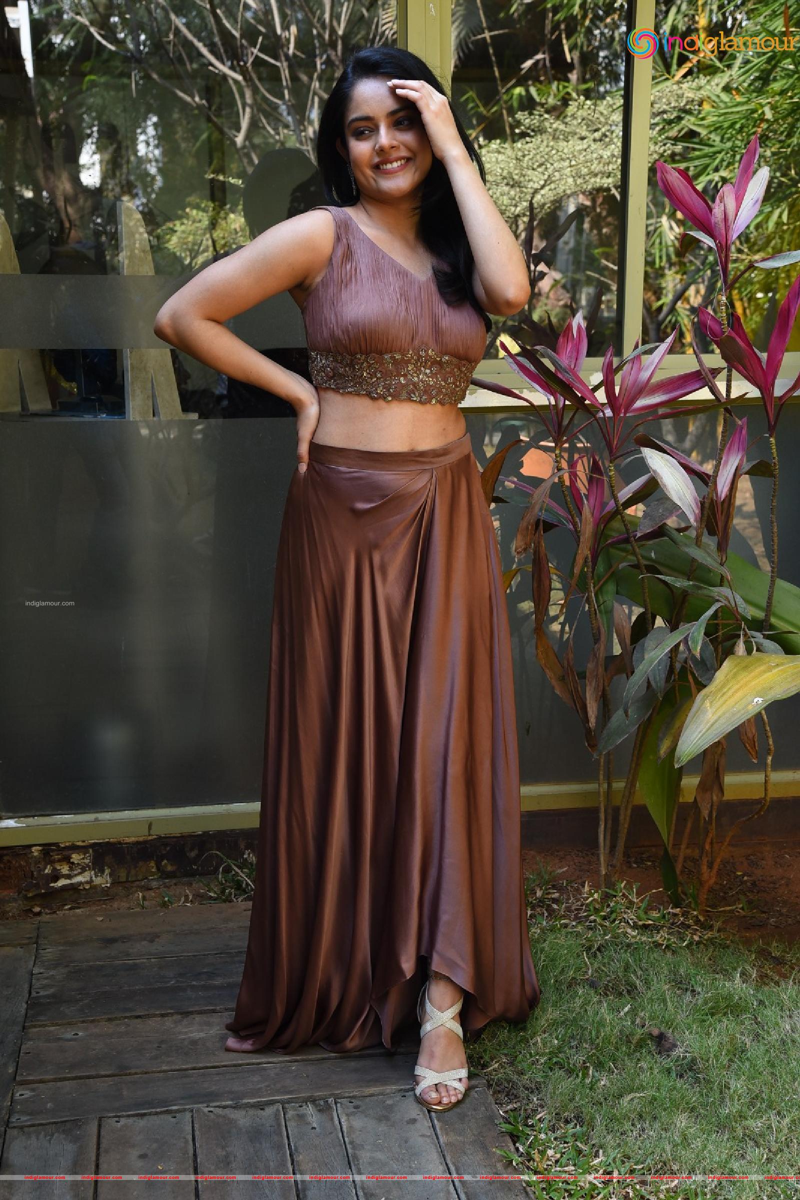 Riddhi Kumar Actress hd photo