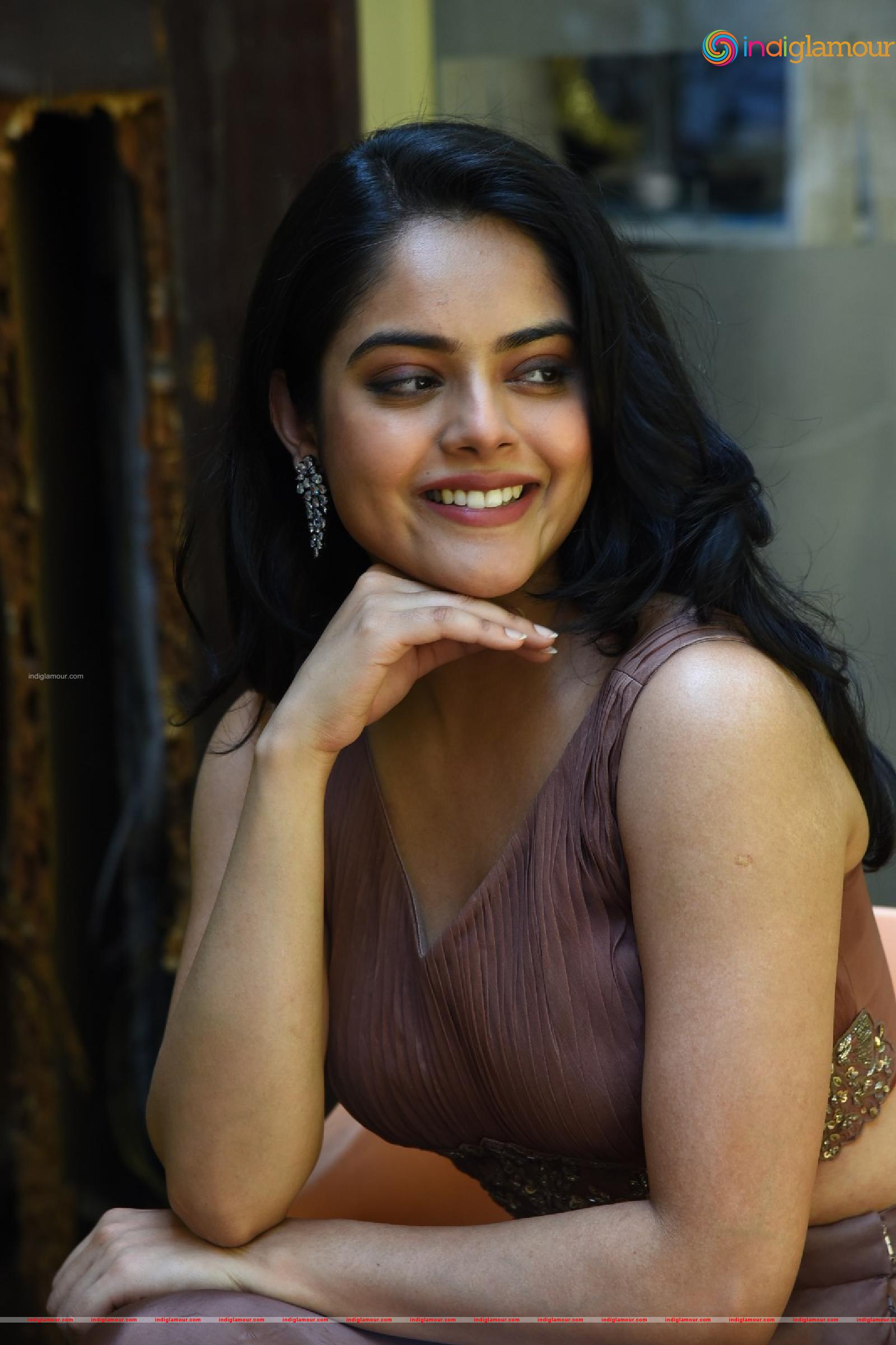 Riddhi Kumar Actress hd photo