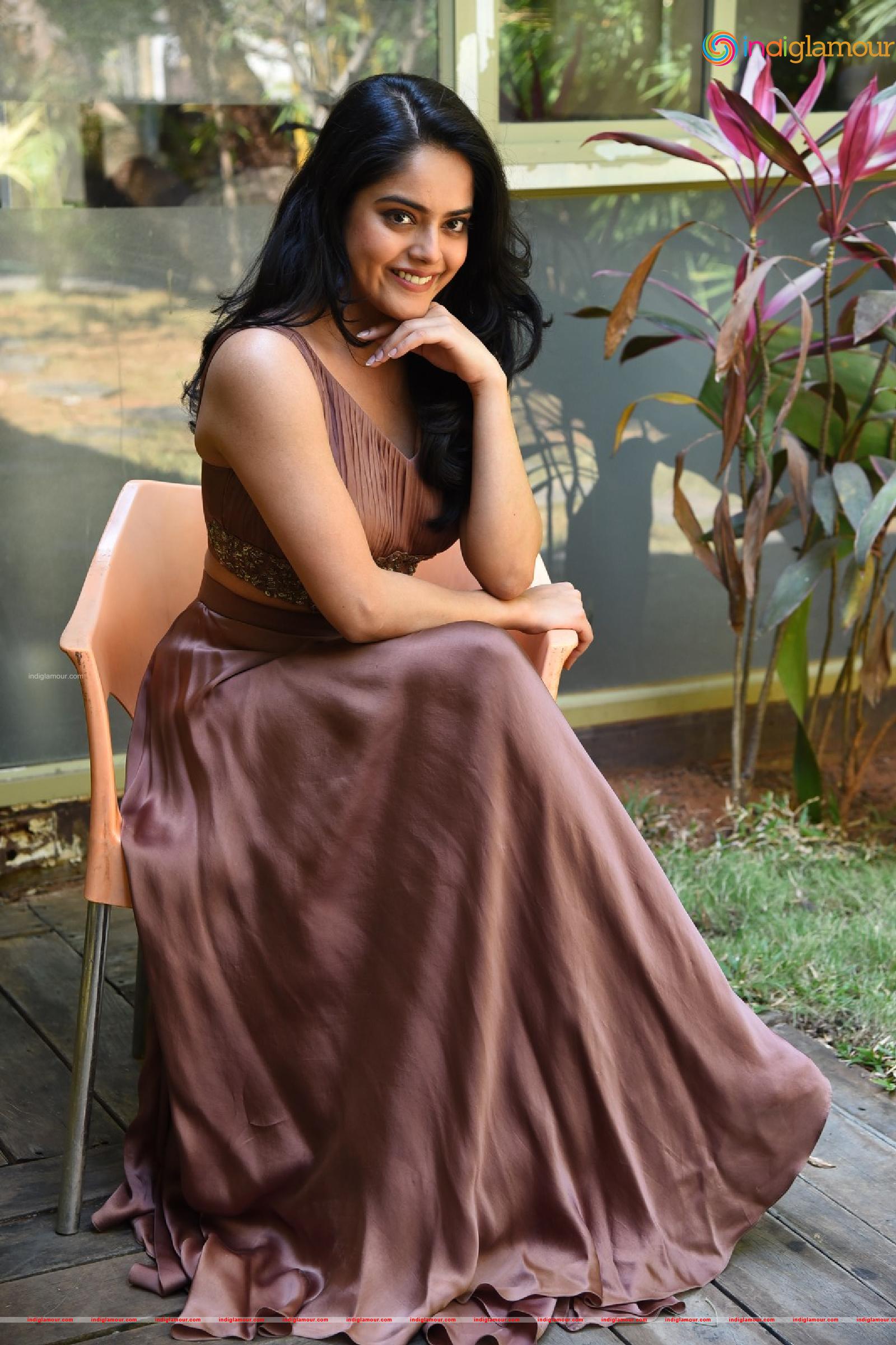 Riddhi Kumar Actress hd photo