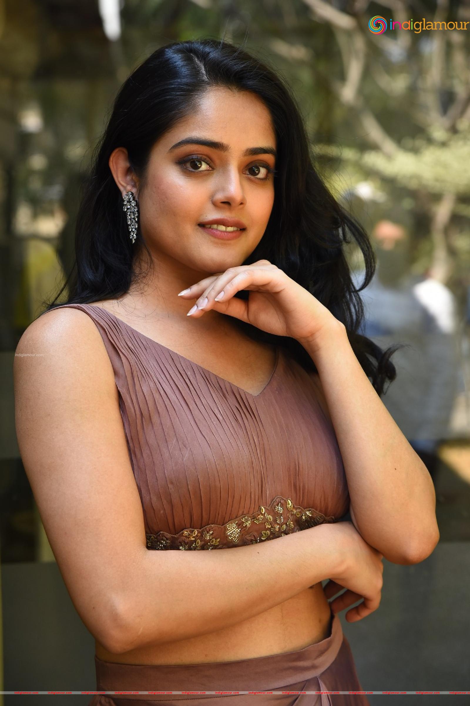 Riddhi Kumar Actress hd photo