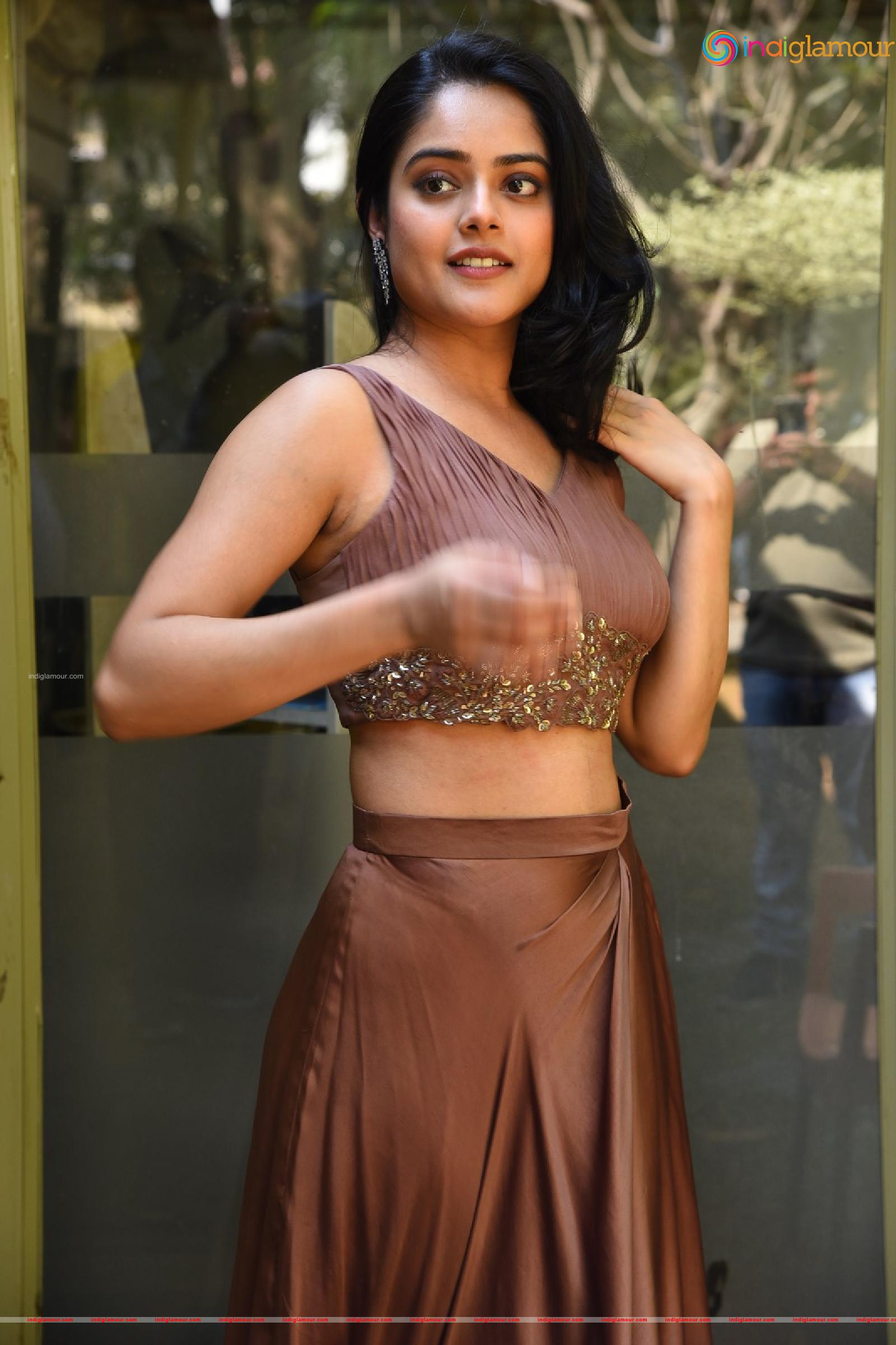 Riddhi Kumar Actress hd photo
