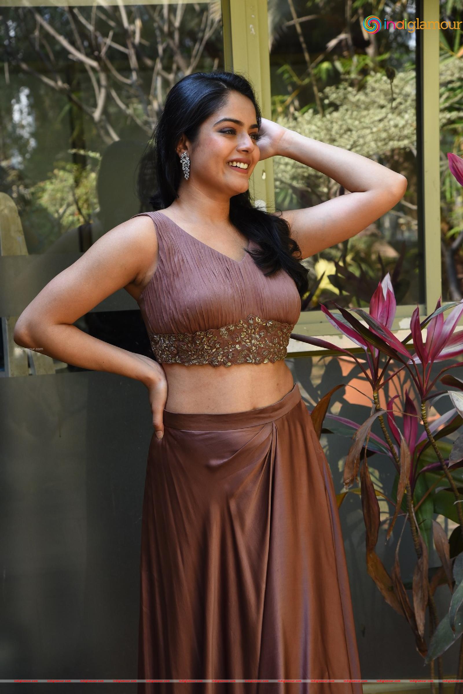Riddhi Kumar Actress hd photo