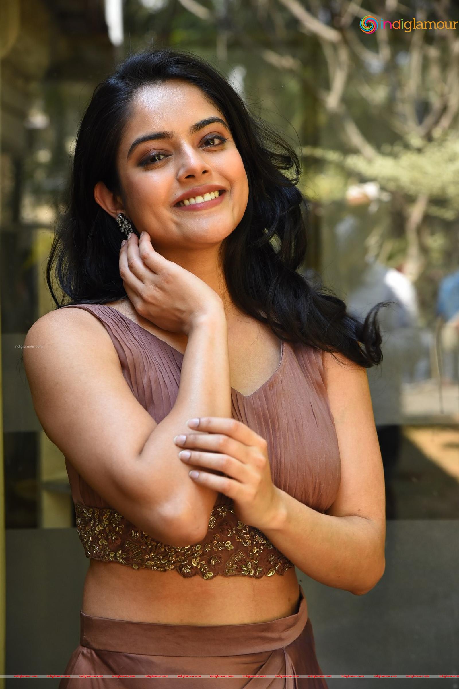 Riddhi Kumar Actress hd photo