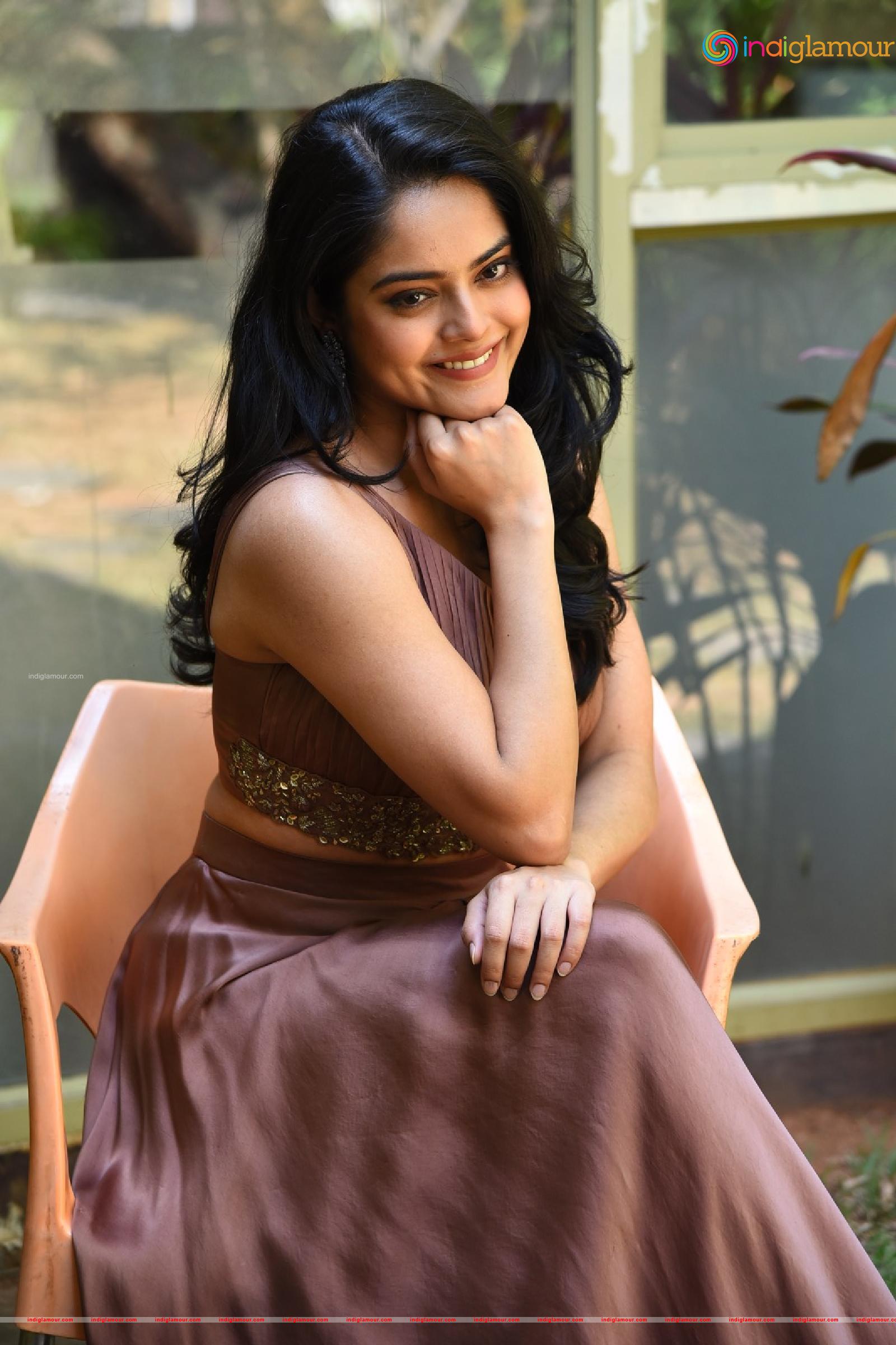 Riddhi Kumar Actress hd photo