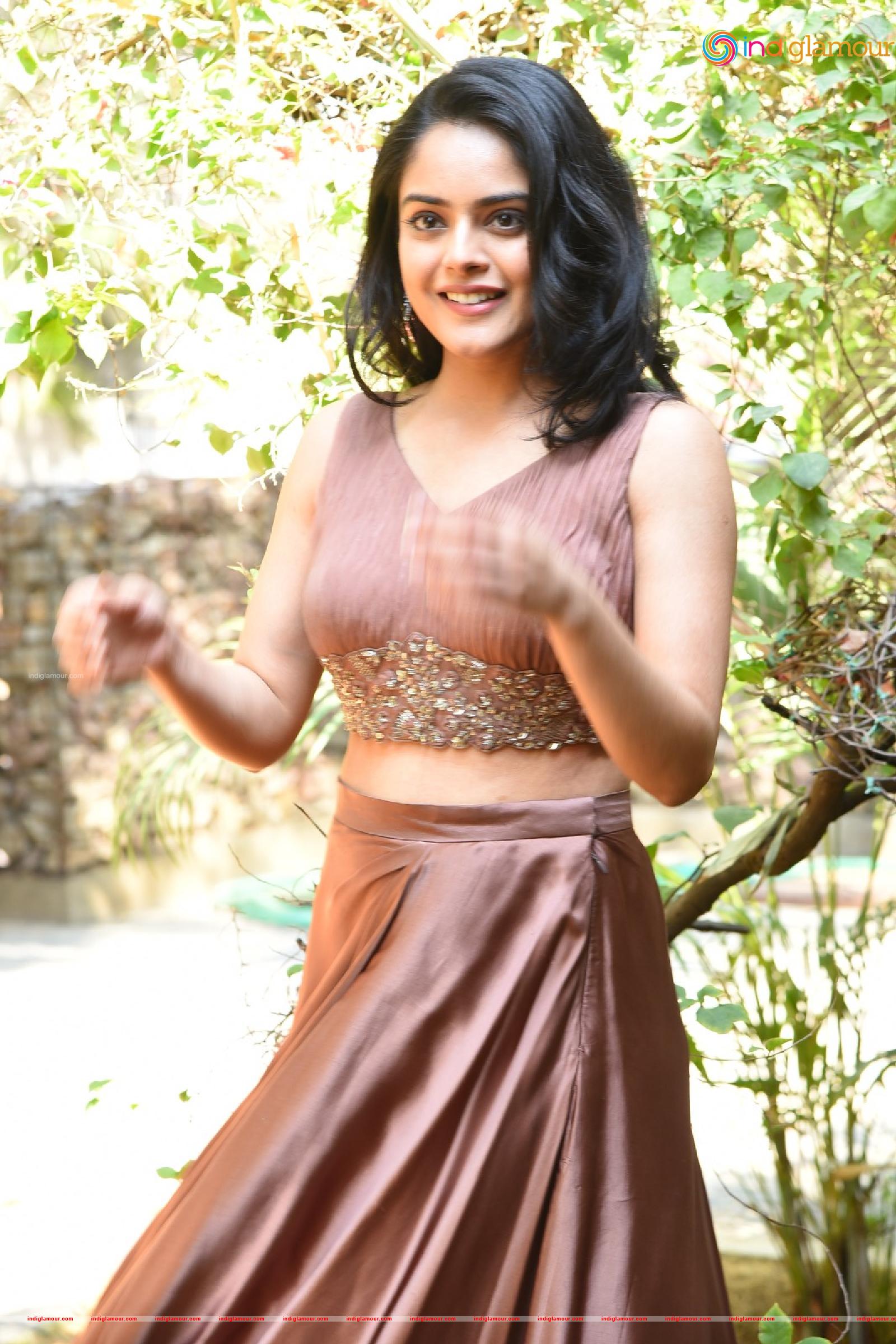 Riddhi Kumar Actress hd photo