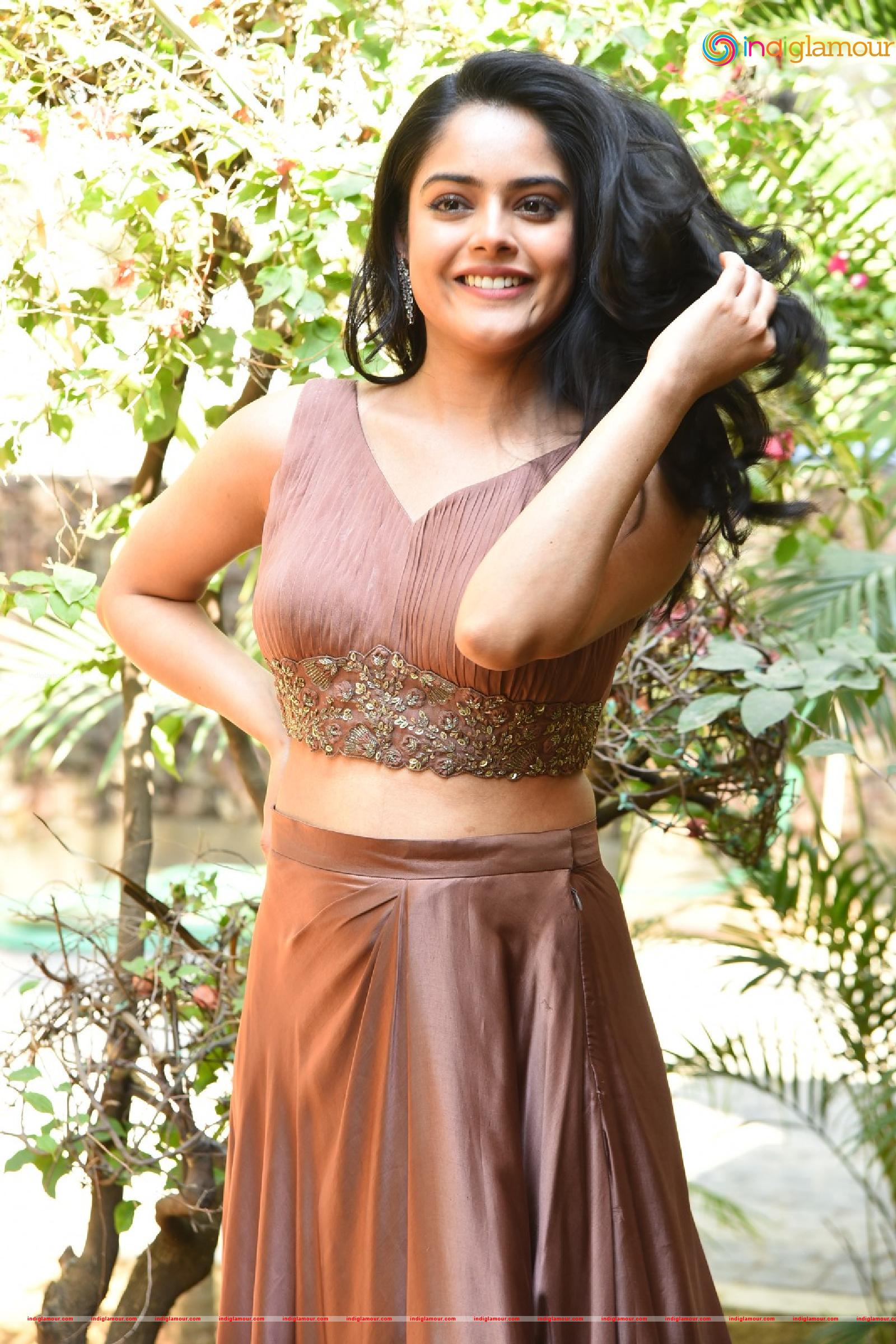 Riddhi Kumar Actress hd photo