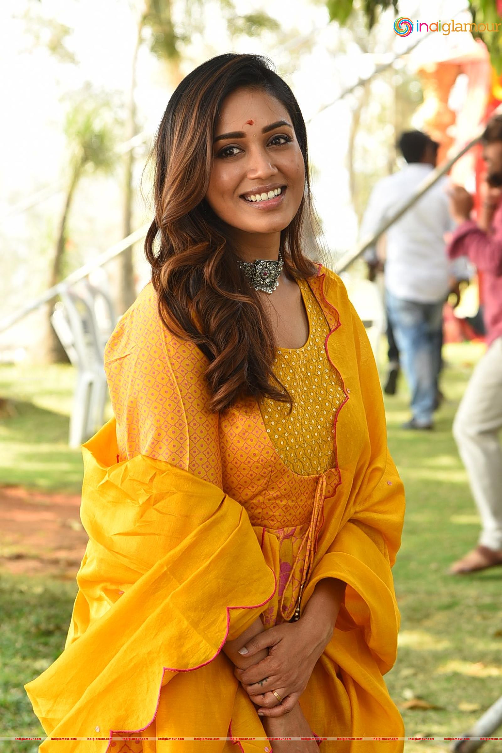 Nivetha Pethuraj Actress hd photo