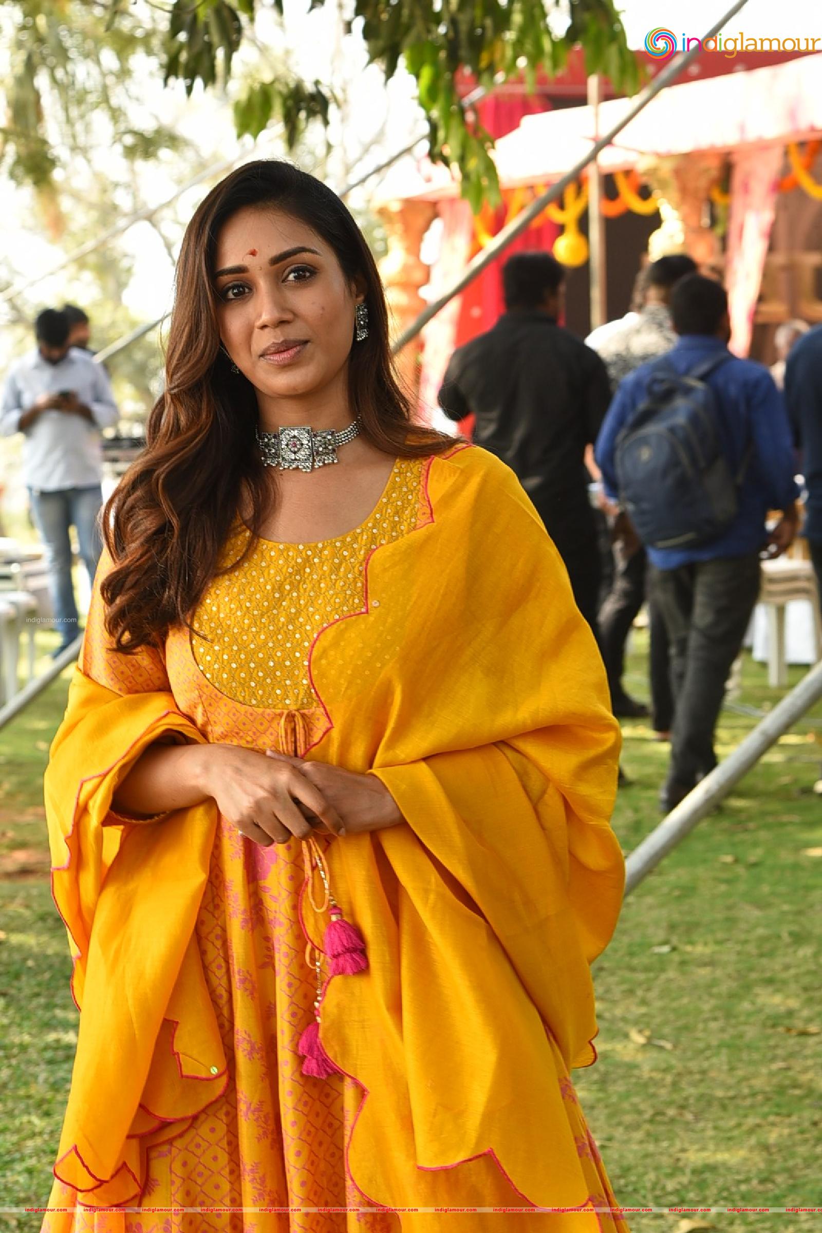 Nivetha Pethuraj Actress hd photo