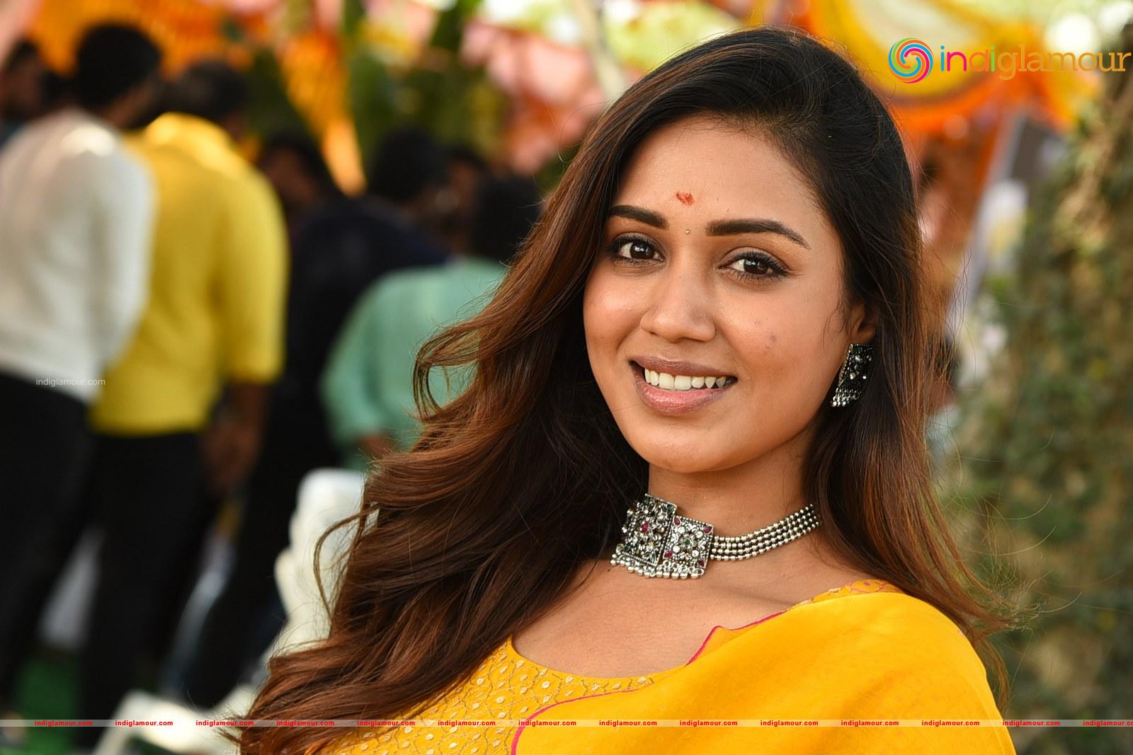 Nivetha Pethuraj Actress hd photo