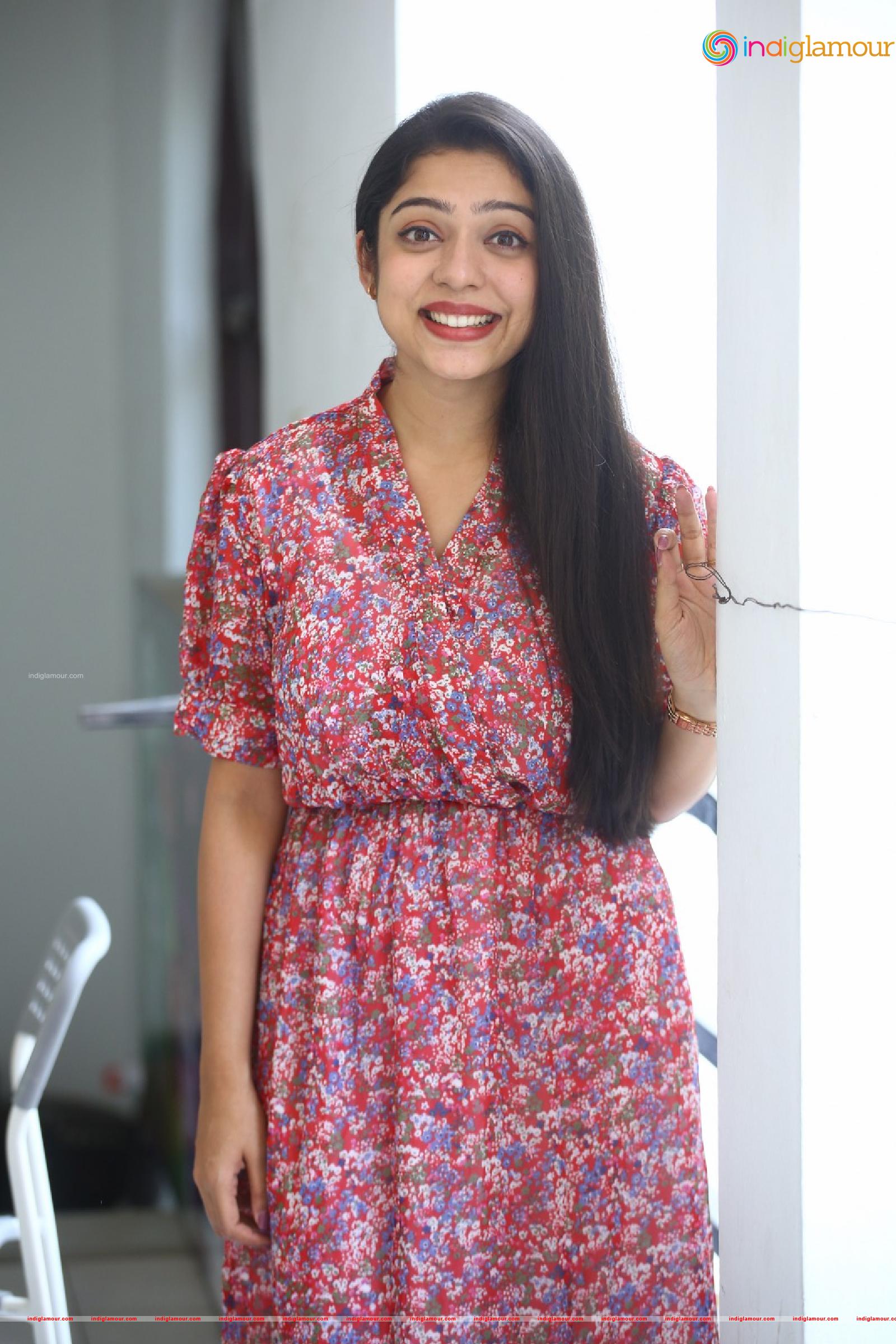Varsha Bollamma Actress hd photo