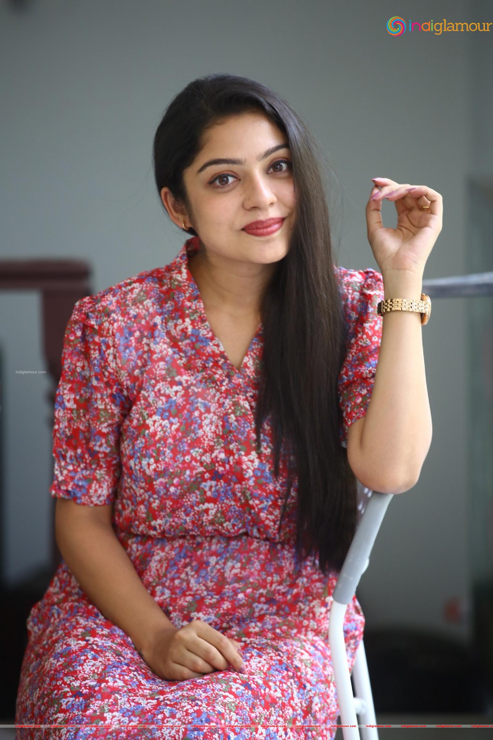 Varsha Bollamma Actress hd photo