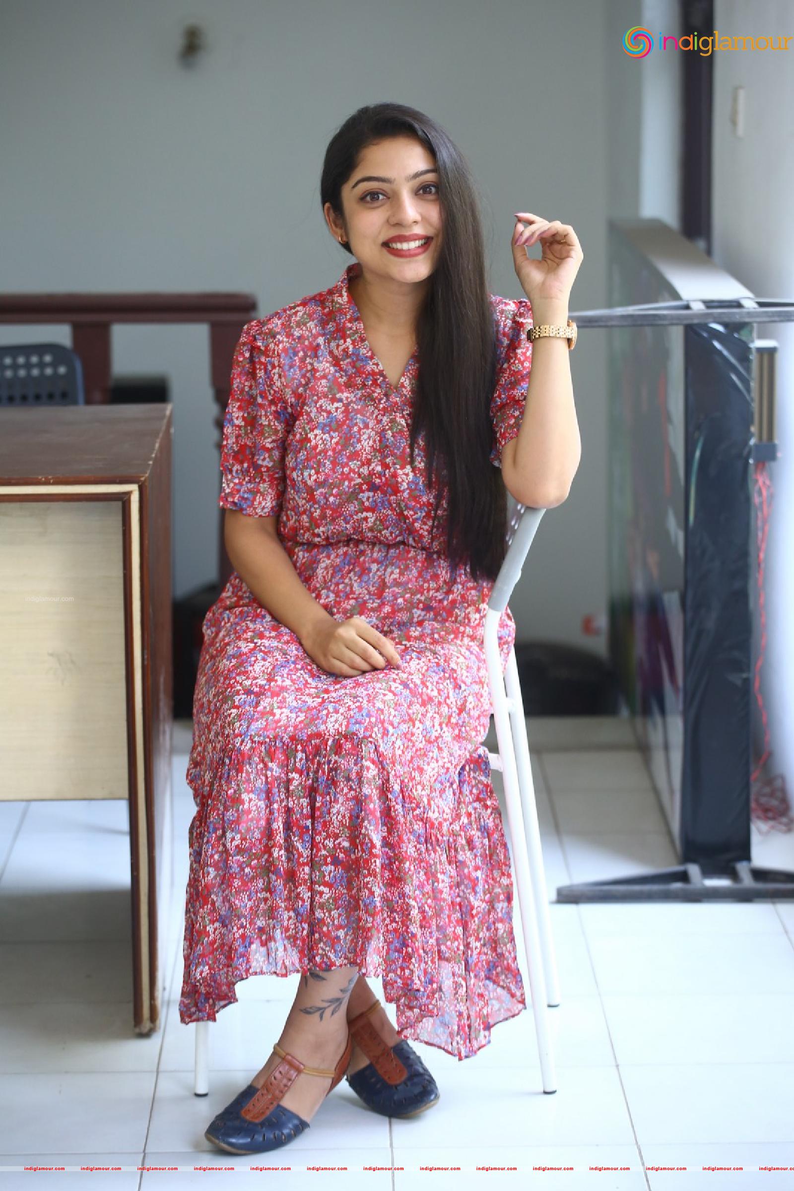 Varsha Bollamma Actress hd photo