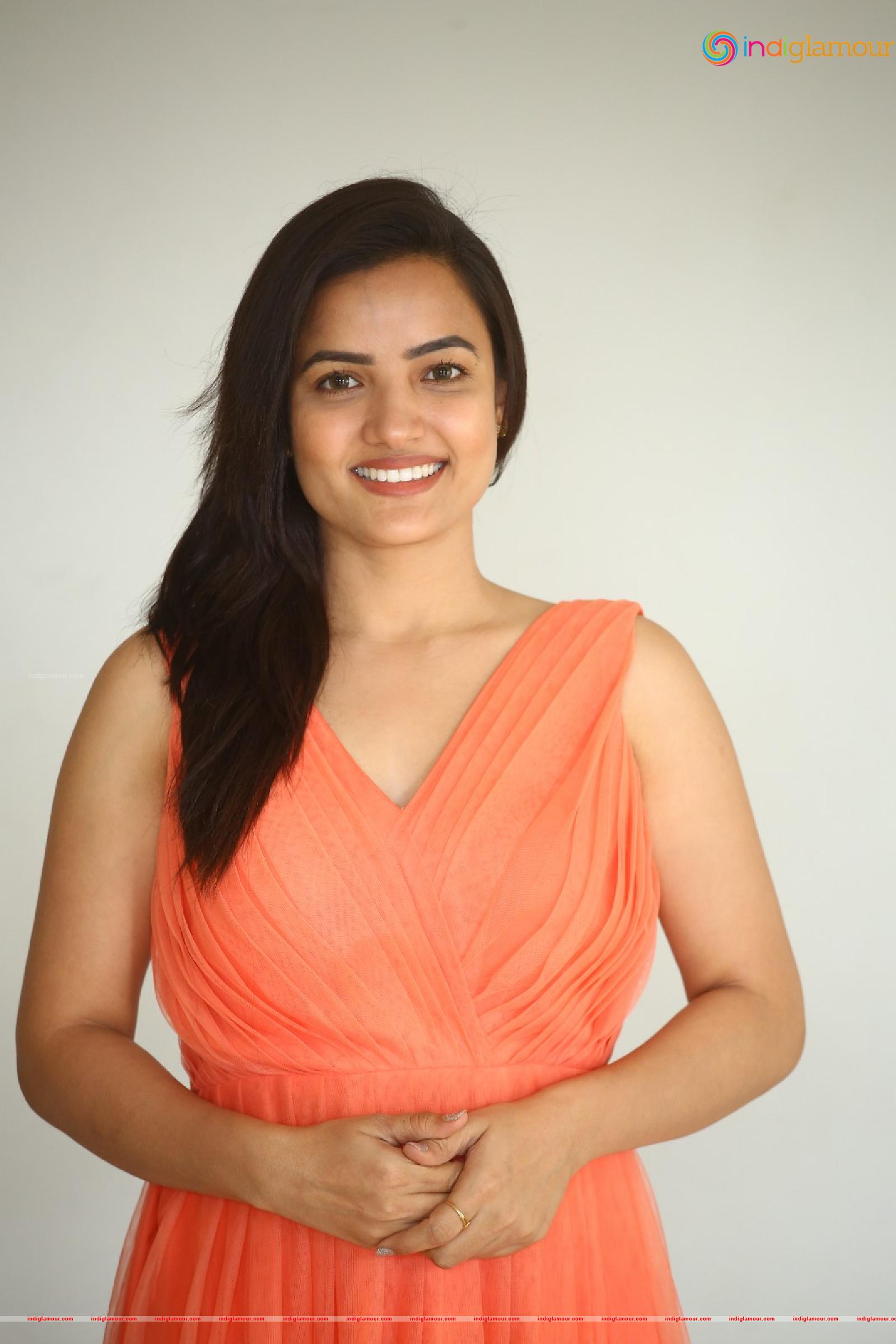 Siri Hanmanth Actress hd photo