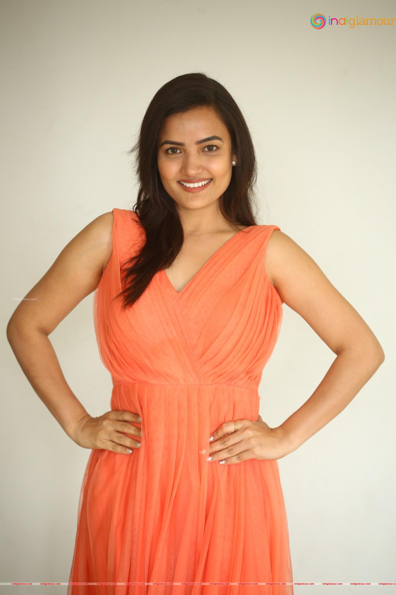 Siri Hanmanth Actress hd photo