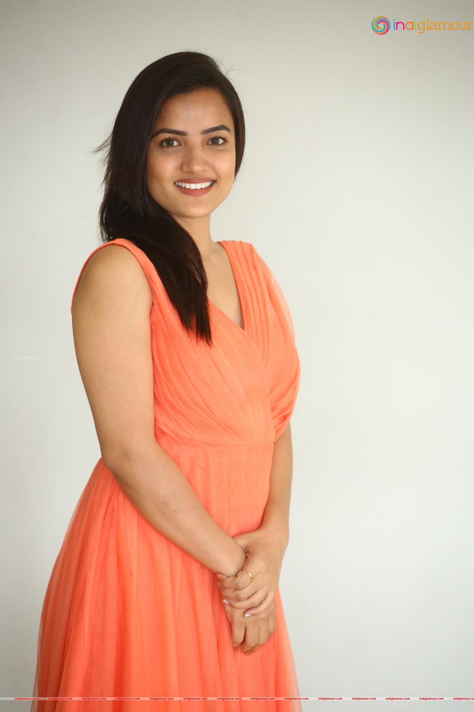 Siri Hanmanth Actress hd photo