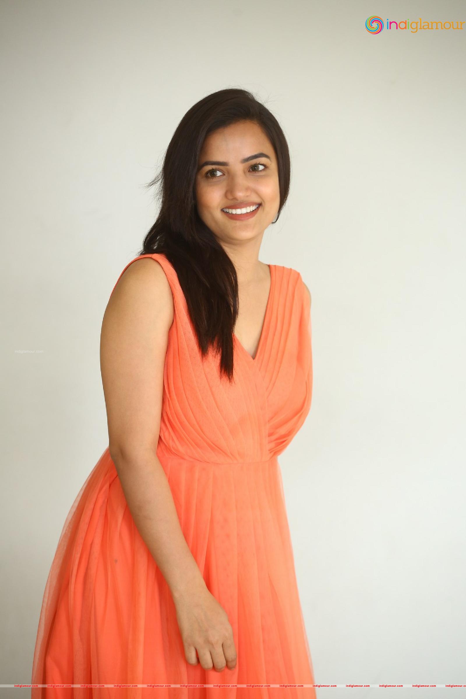 Siri Hanmanth Actress hd photo