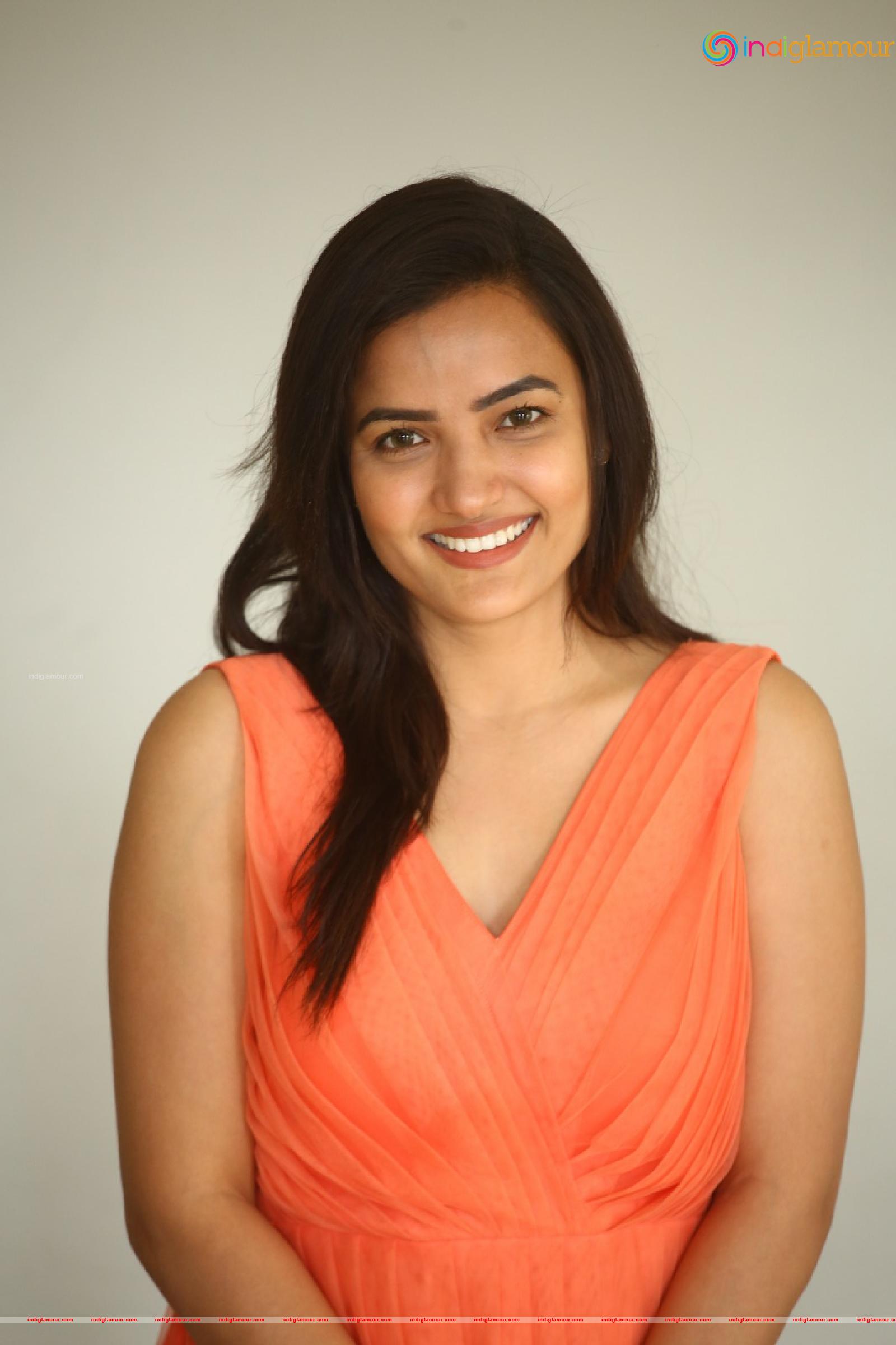 Siri Hanmanth Actress hd photo