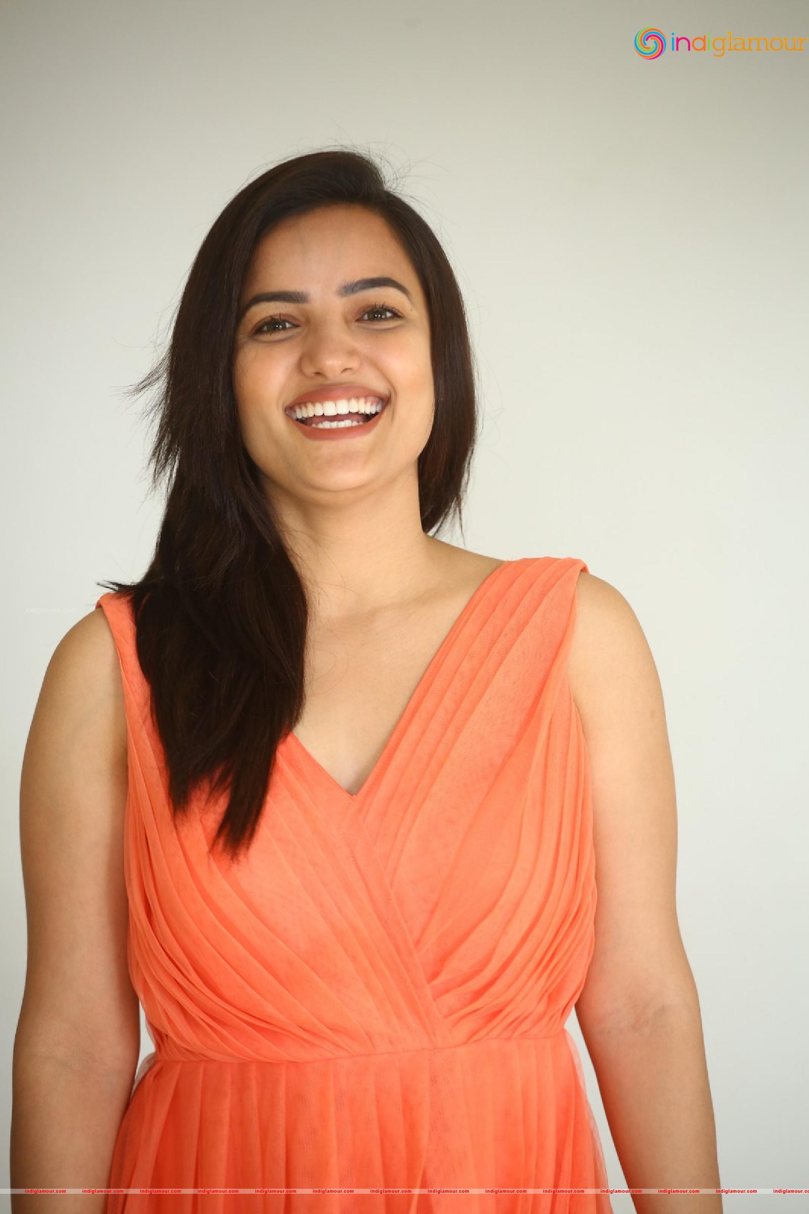 Siri Hanmanth Actress hd photo