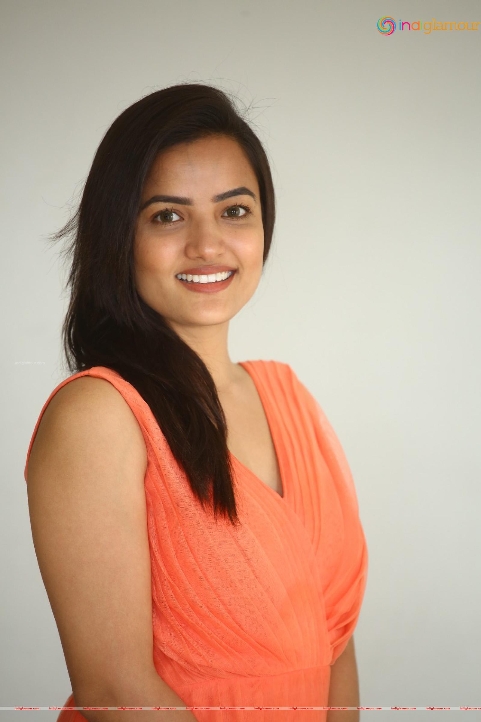 Siri Hanmanth Actress hd photo