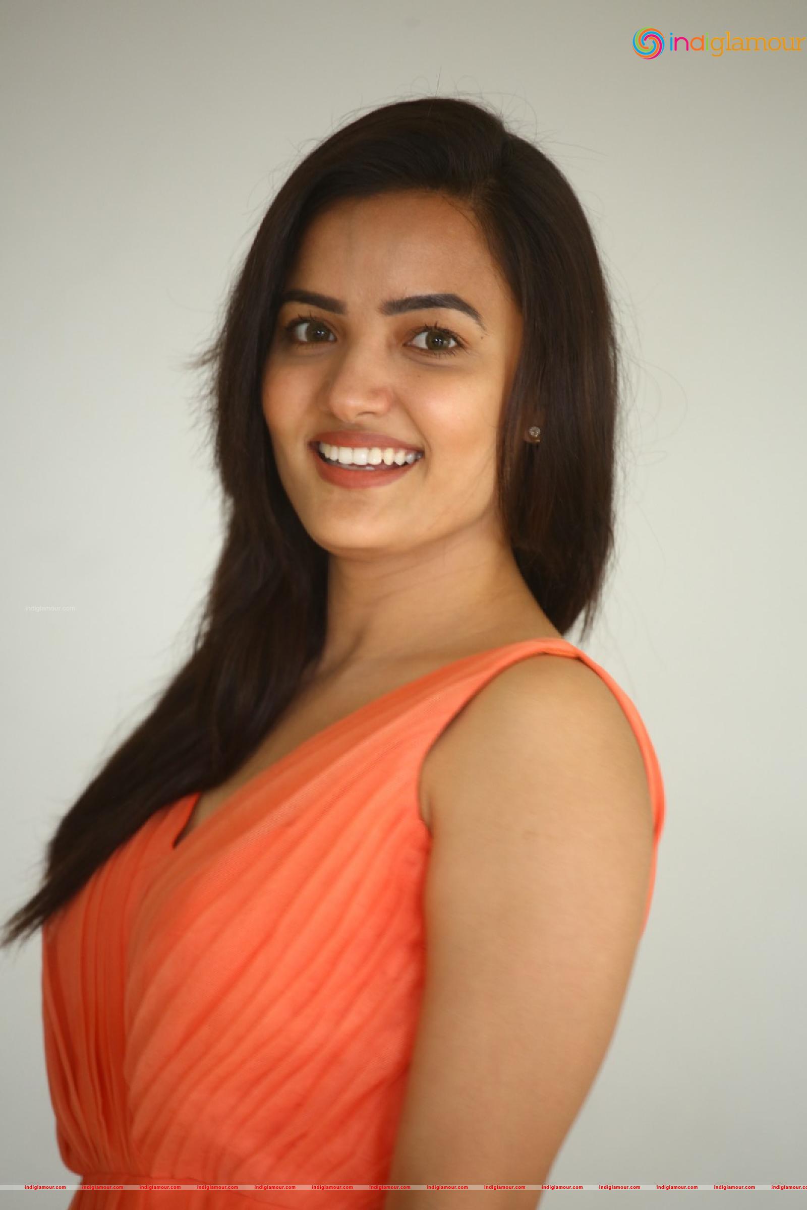 Siri Hanmanth Actress hd photo