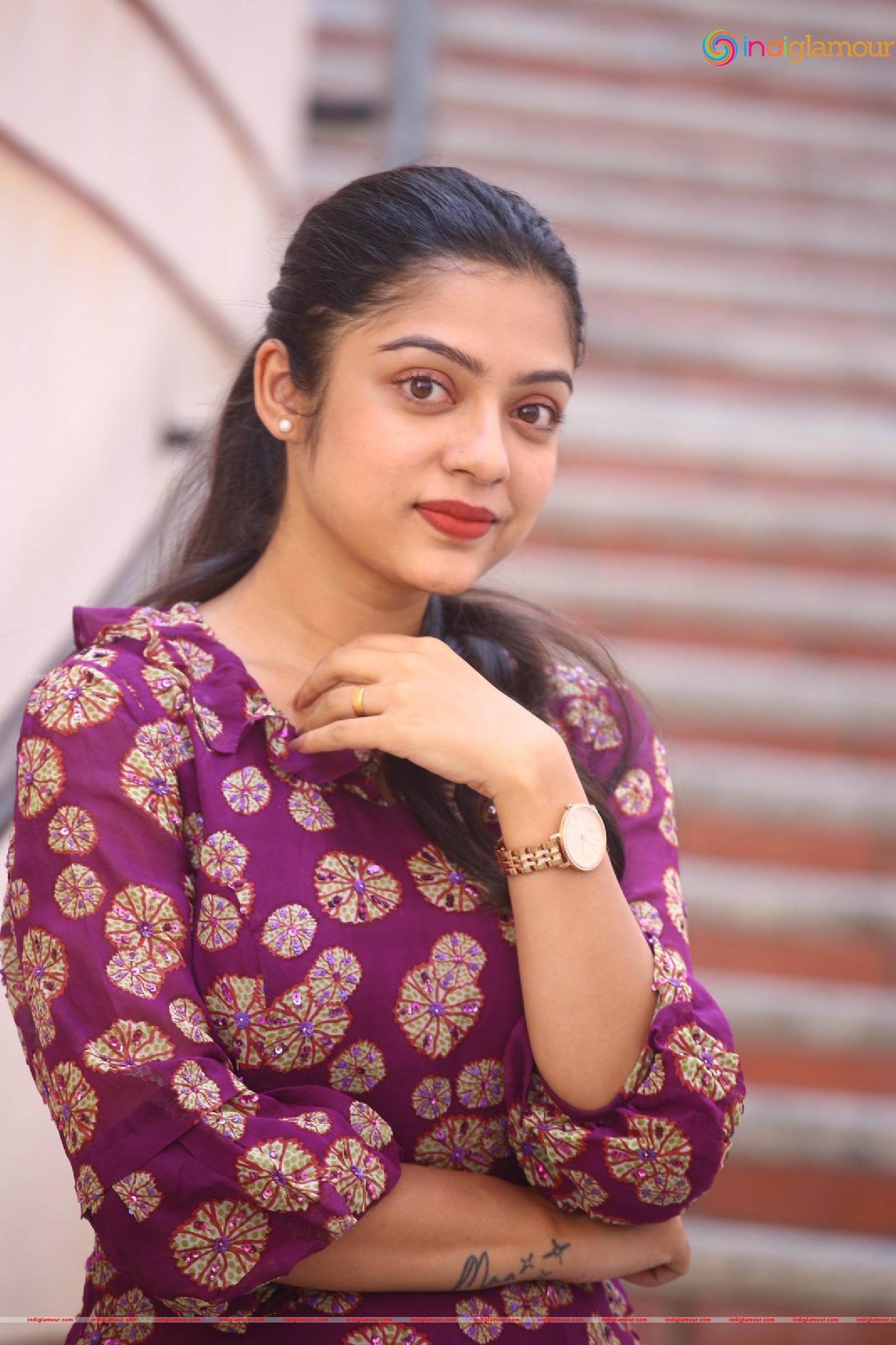 Varsha Bollamma Actress hd photo