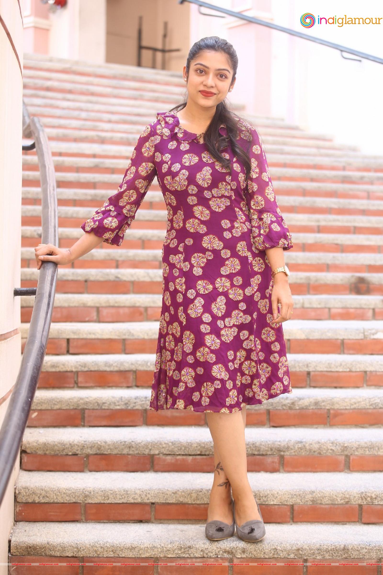 Varsha Bollamma Actress hd photo