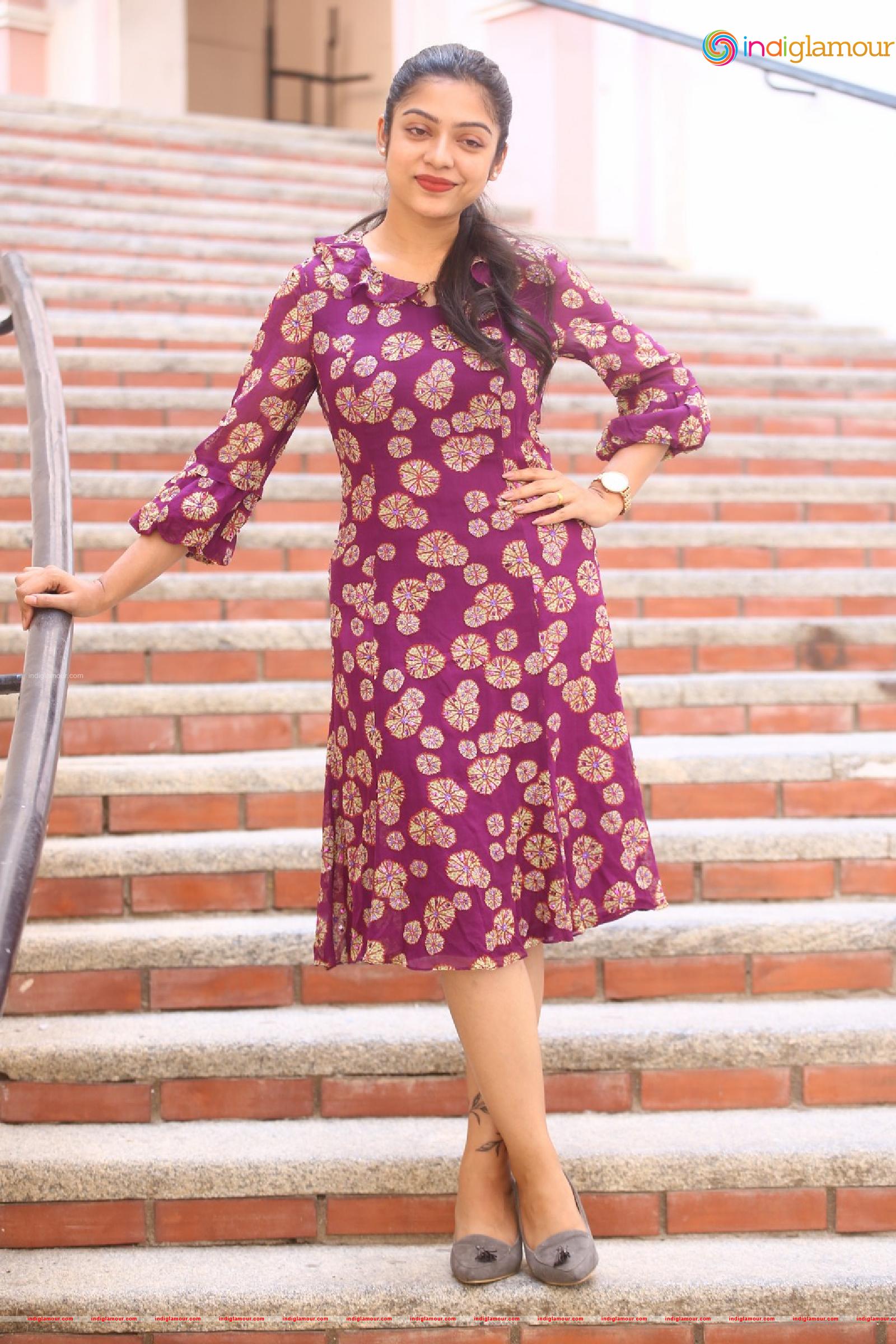 Varsha Bollamma Actress hd photo