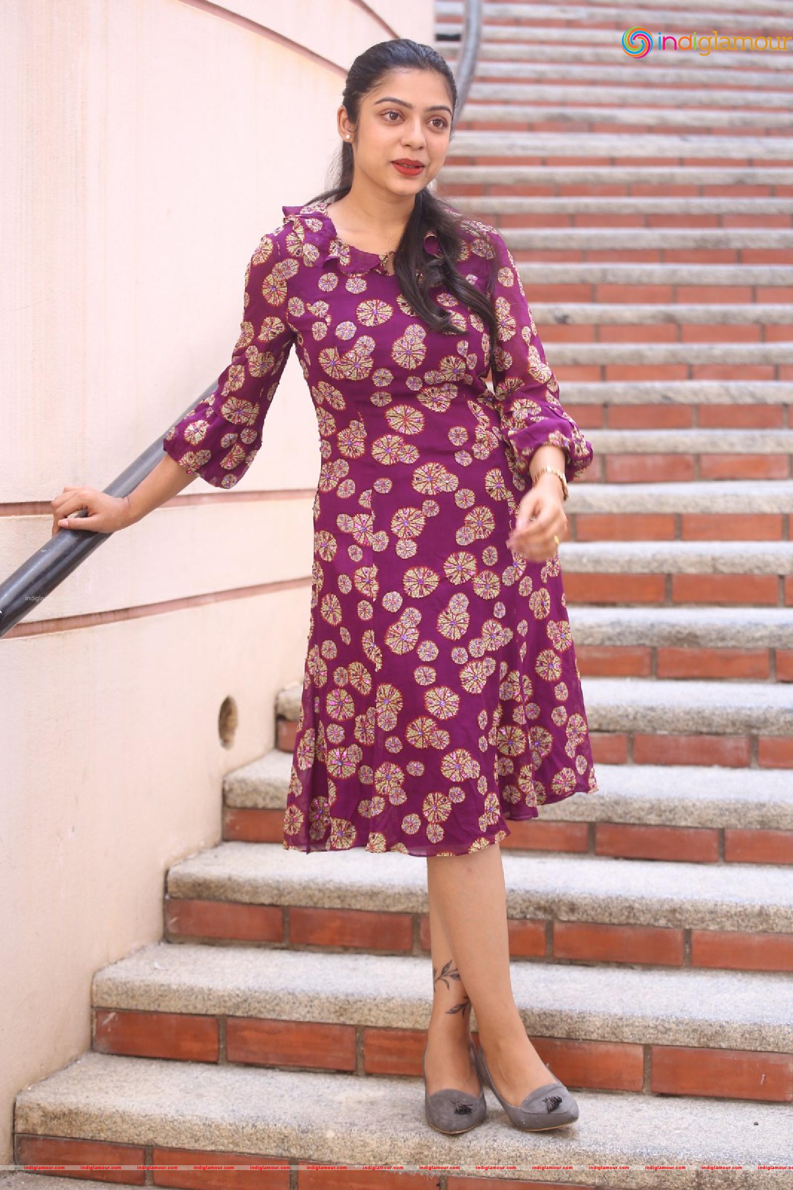 Varsha Bollamma Actress hd photo