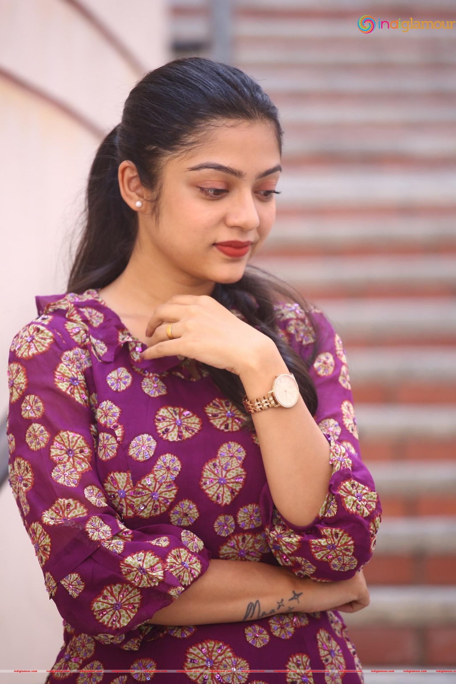 Varsha Bollamma Actress hd photo