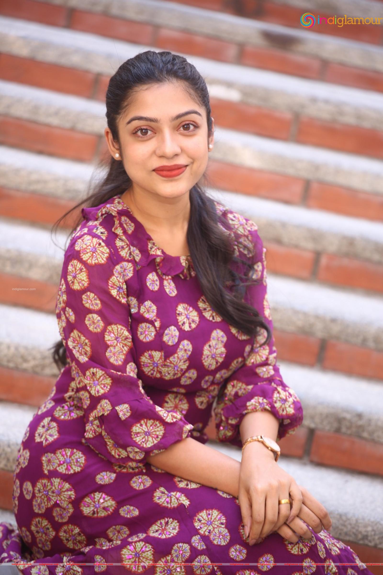 Varsha Bollamma Actress hd photo