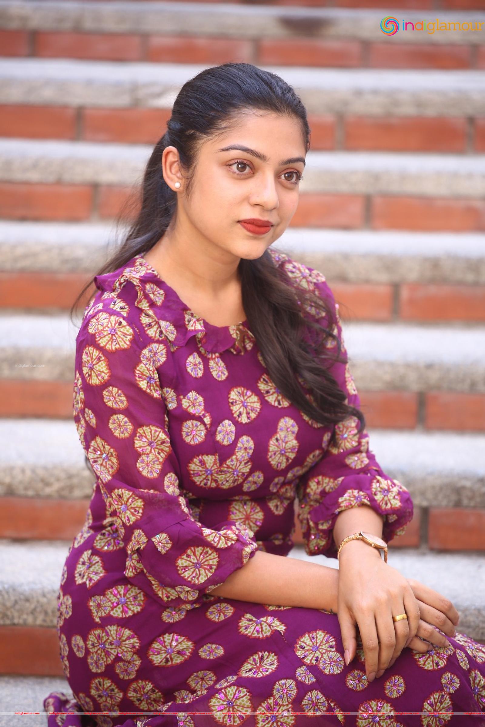 Varsha Bollamma Actress hd photo