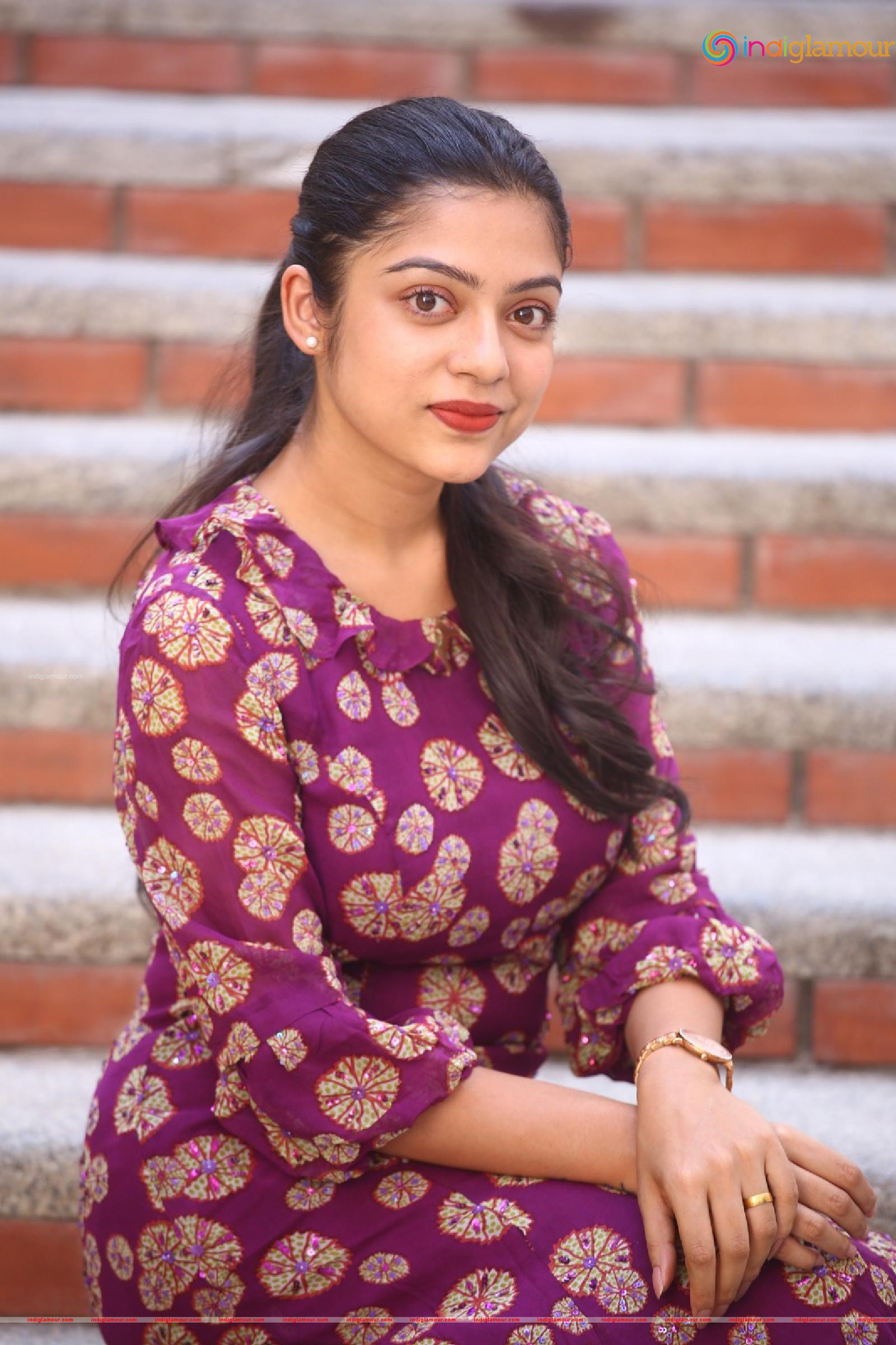 Varsha Bollamma Actress hd photo